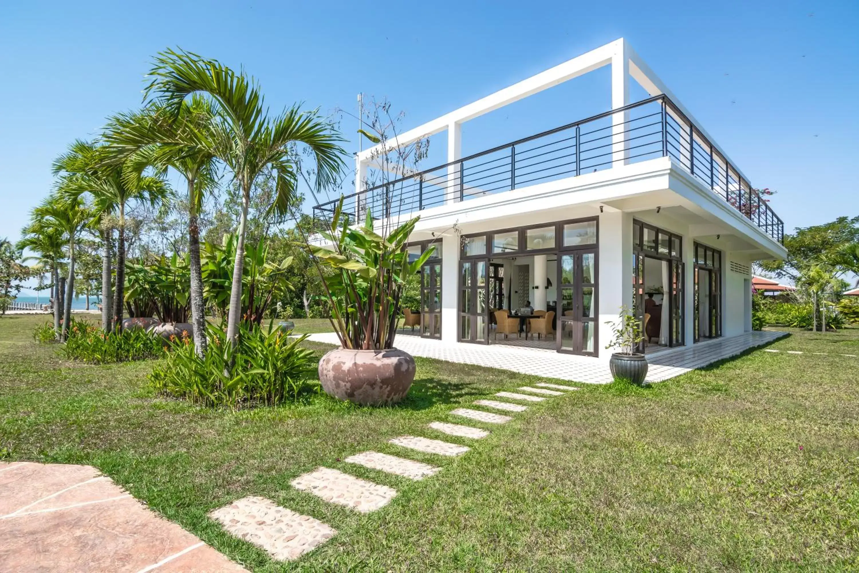 Restaurant/places to eat in Samanea Beach Resort & Spa Restaurant/places to eat in Samanea Beach Resort & Spa