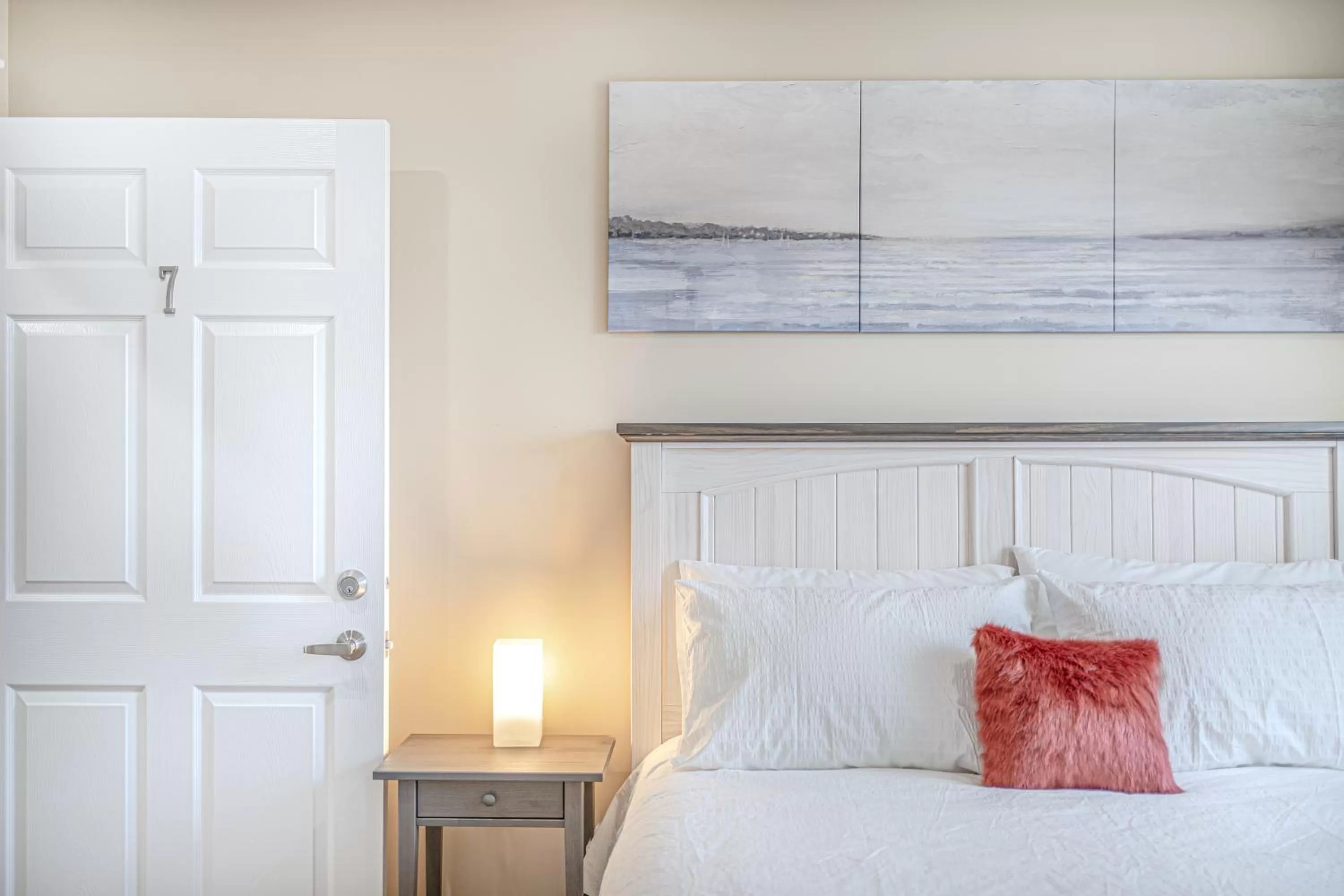 Bed in Riverside Inn