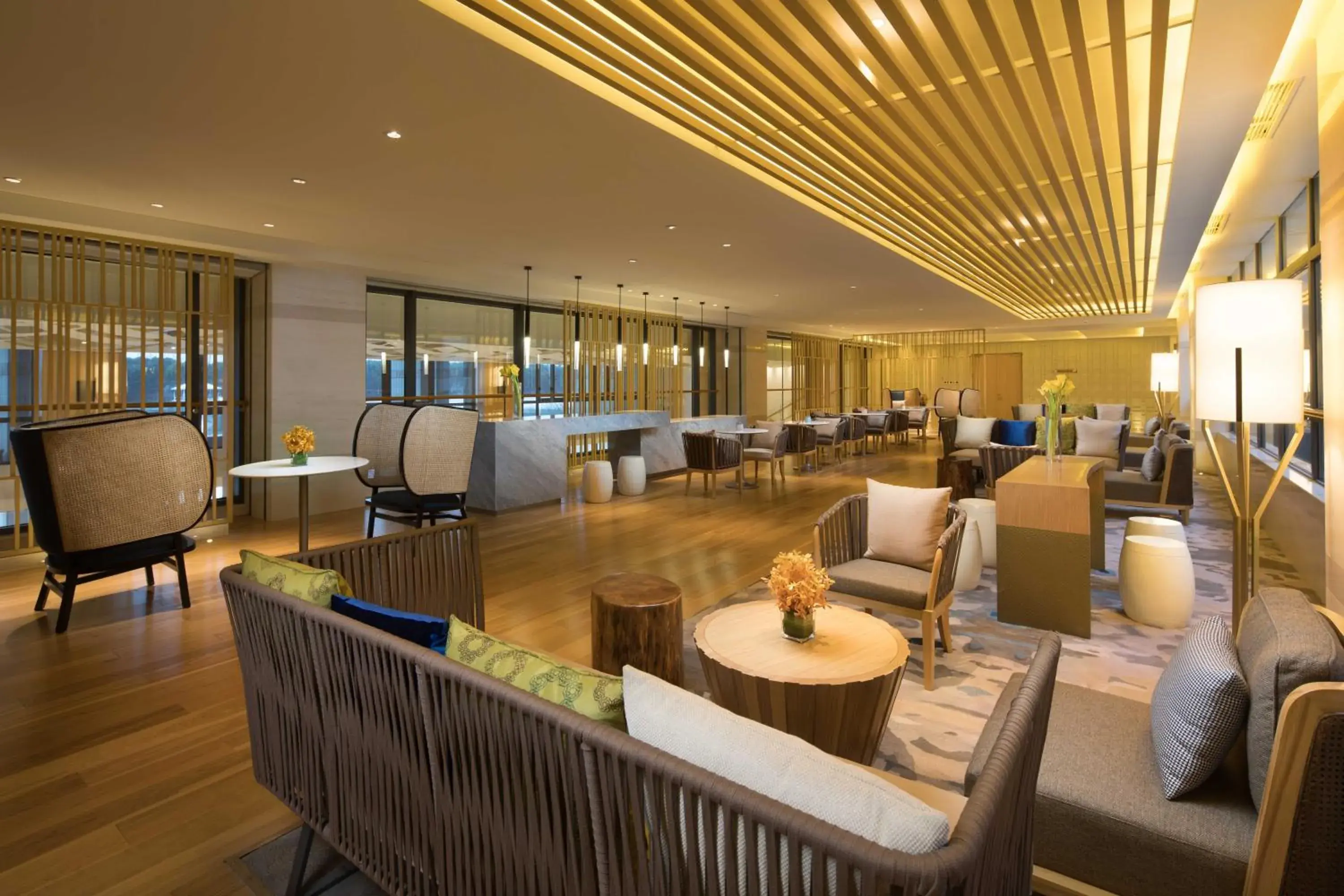 Lounge or bar, Restaurant/Places to Eat in Holiday Inn Kunshan Huaqiao, an IHG Hotel