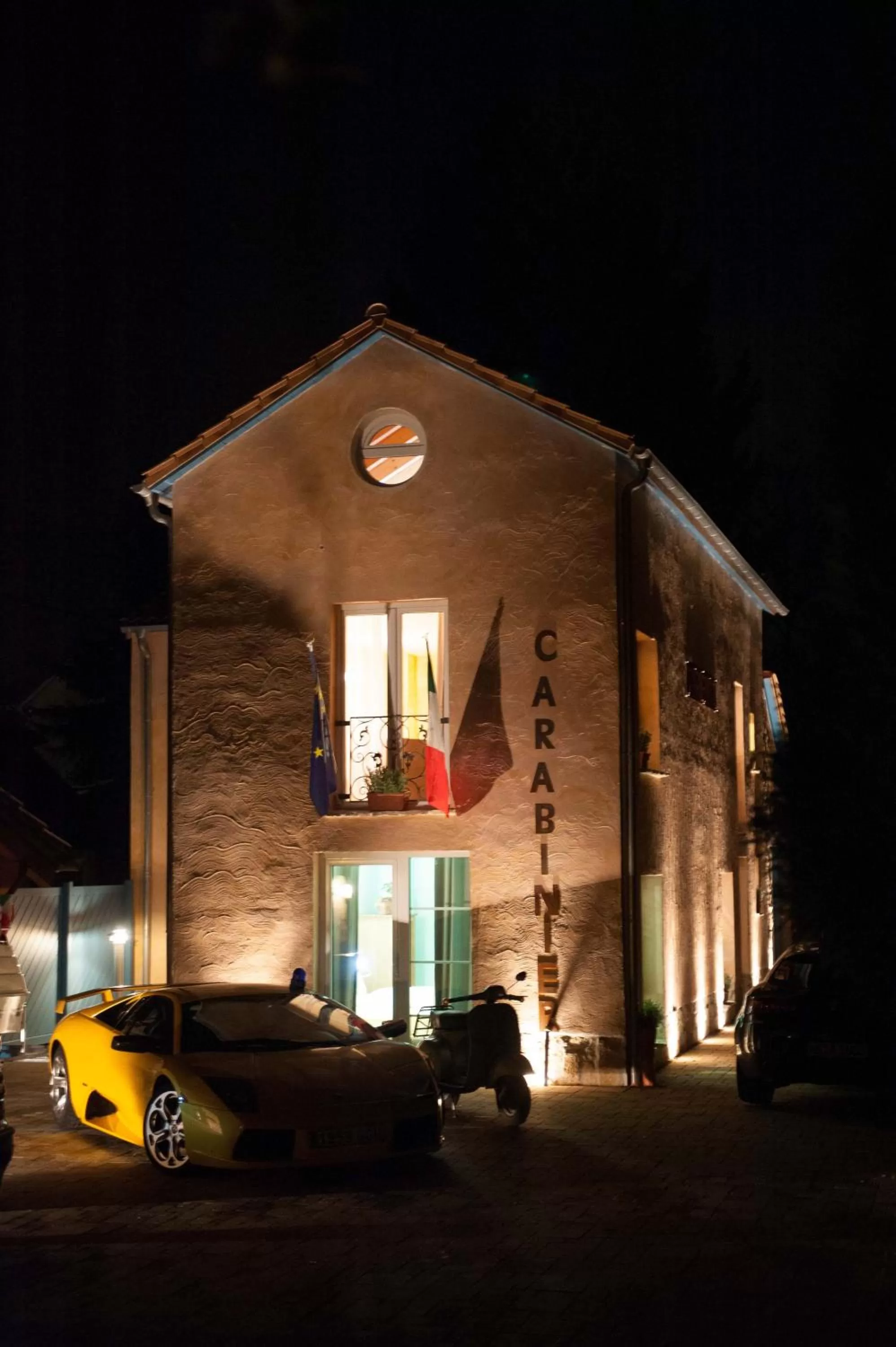 Property building in Casa dei Carabinieri