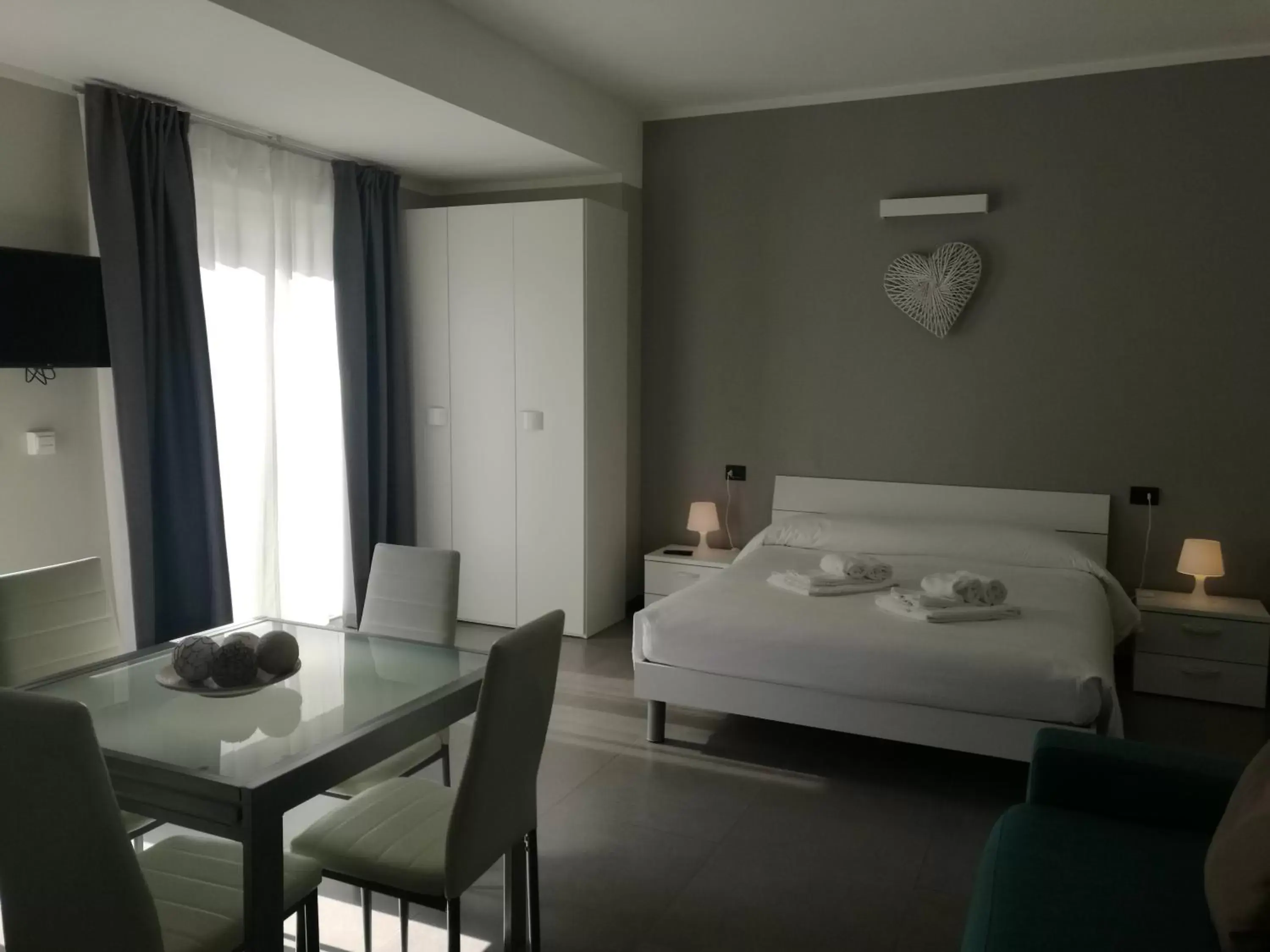 Day, Bed in Lingotto Residence