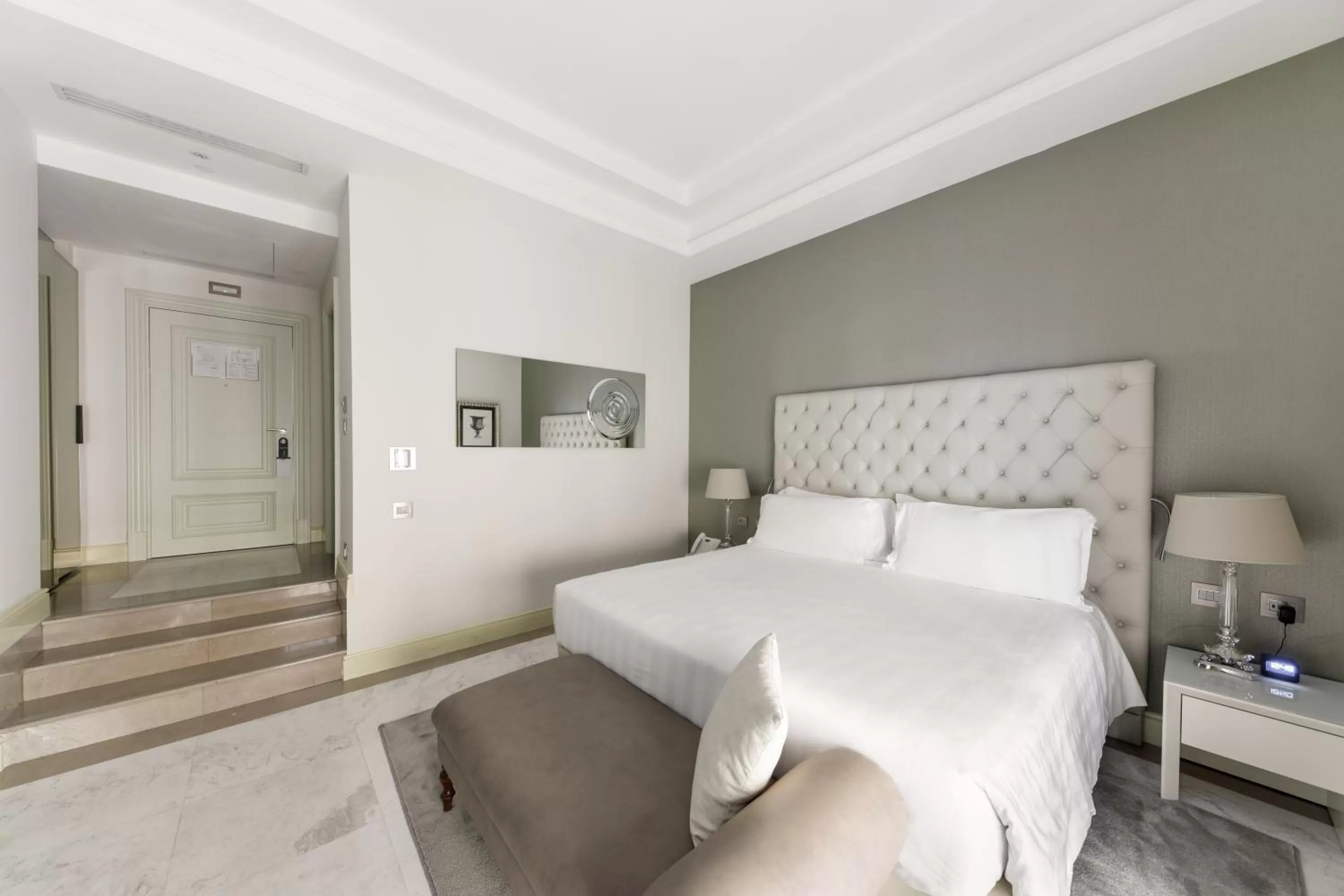 Photo of the whole room, Bed in Aleph Rome Hotel, Curio Collection By Hilton
