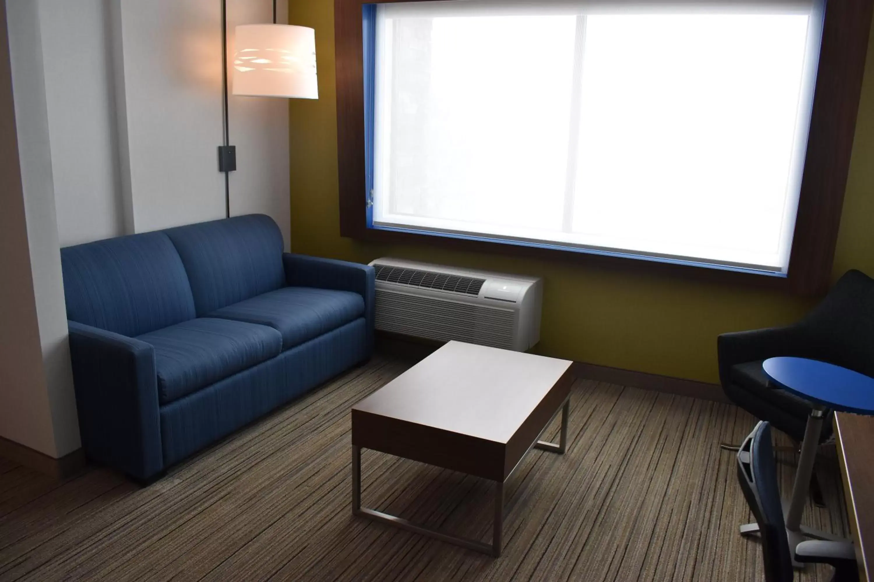 Photo of the whole room, Seating Area in Holiday Inn Express & Suites - Boston South - Randolph, an IHG Hotel