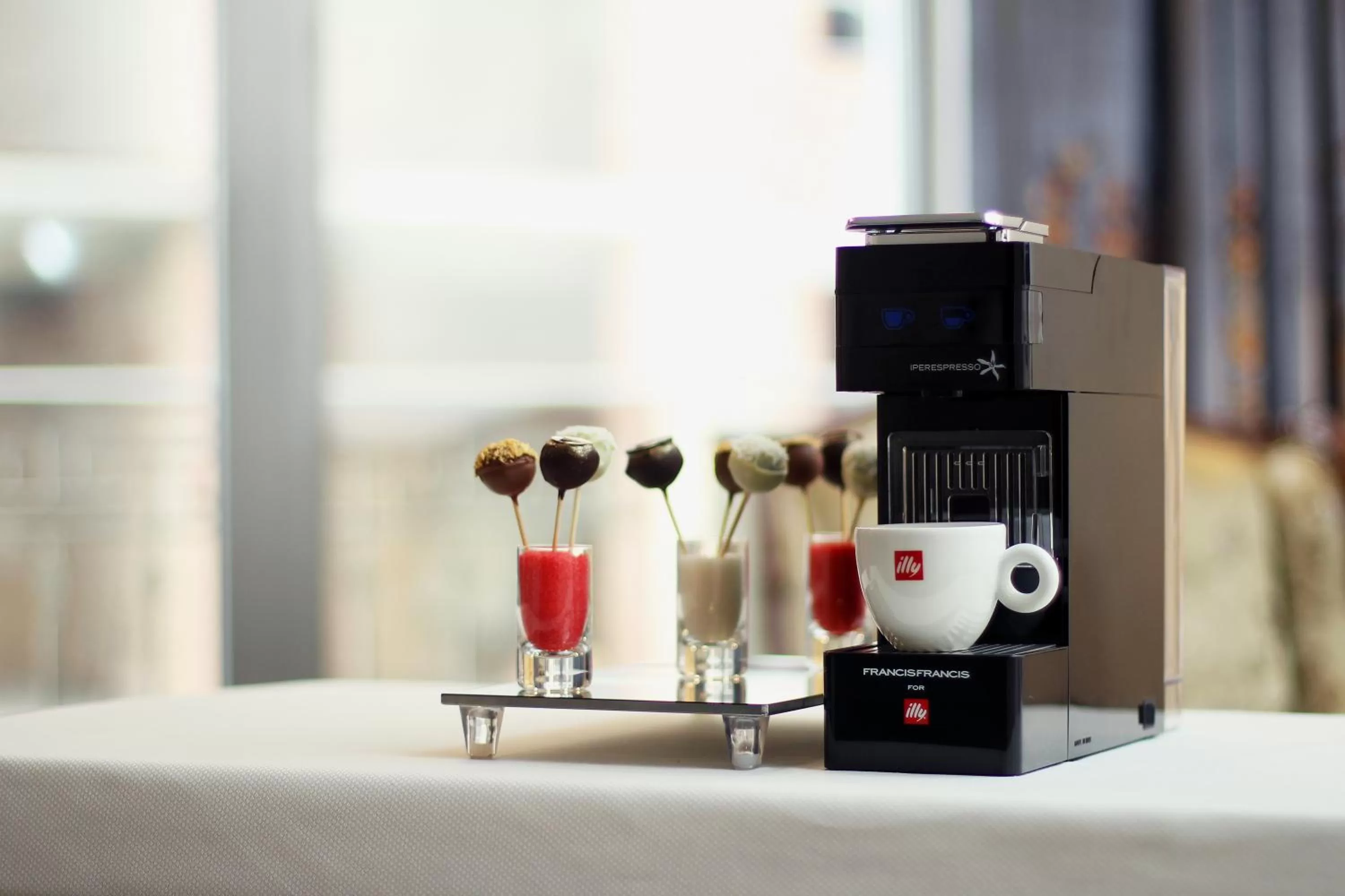Coffee/tea facilities in Orion Hotel Bishkek
