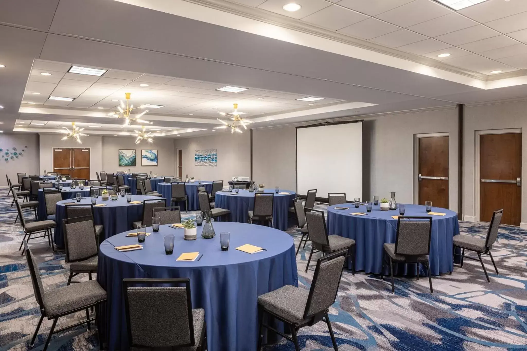 Banquet/Function facilities in Crowne Plaza Fort Myers Gulf Coast, an IHG Hotel