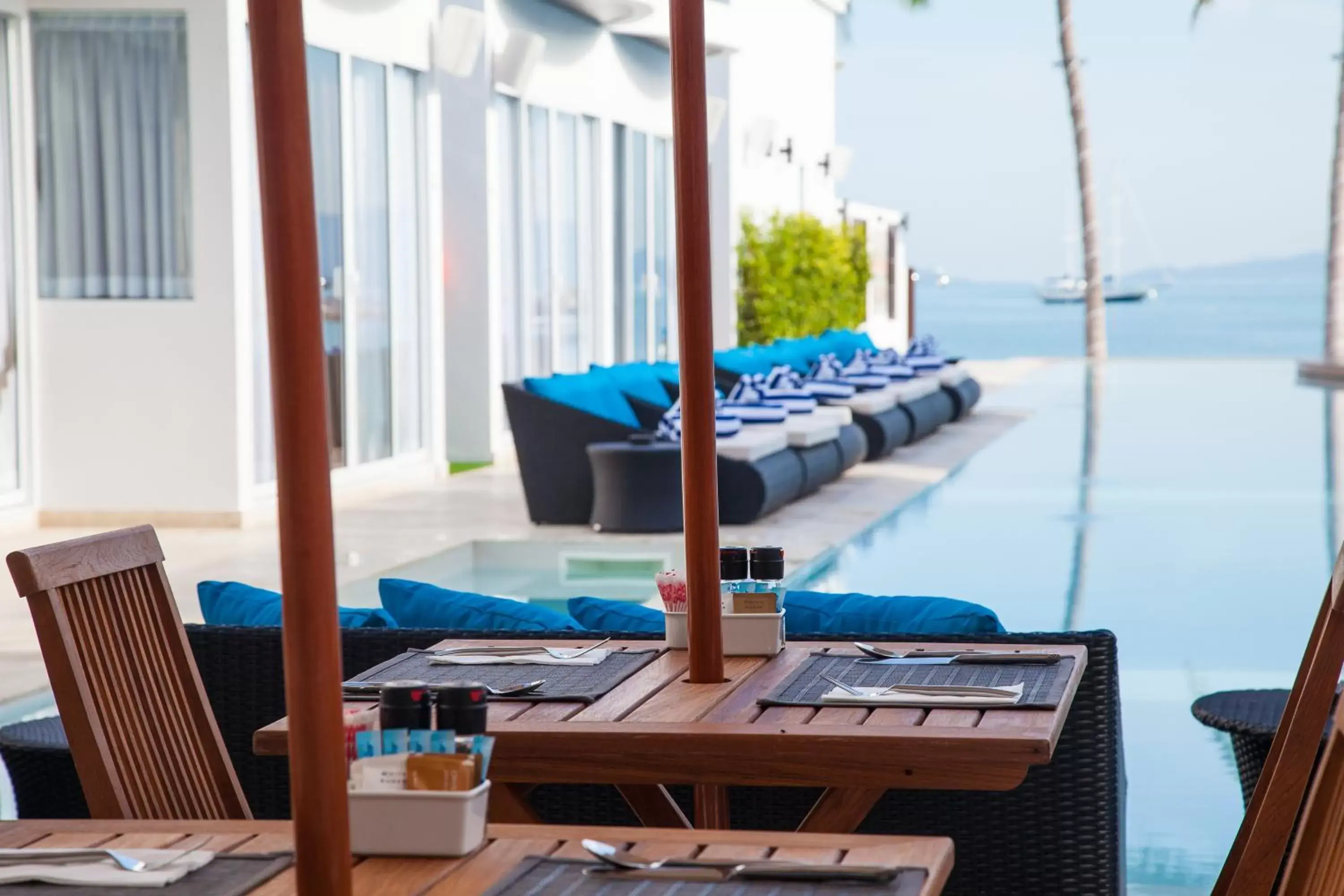Restaurant/places to eat, Patio/Outdoor Area in The Privilege Hotel Ezra Beach Club