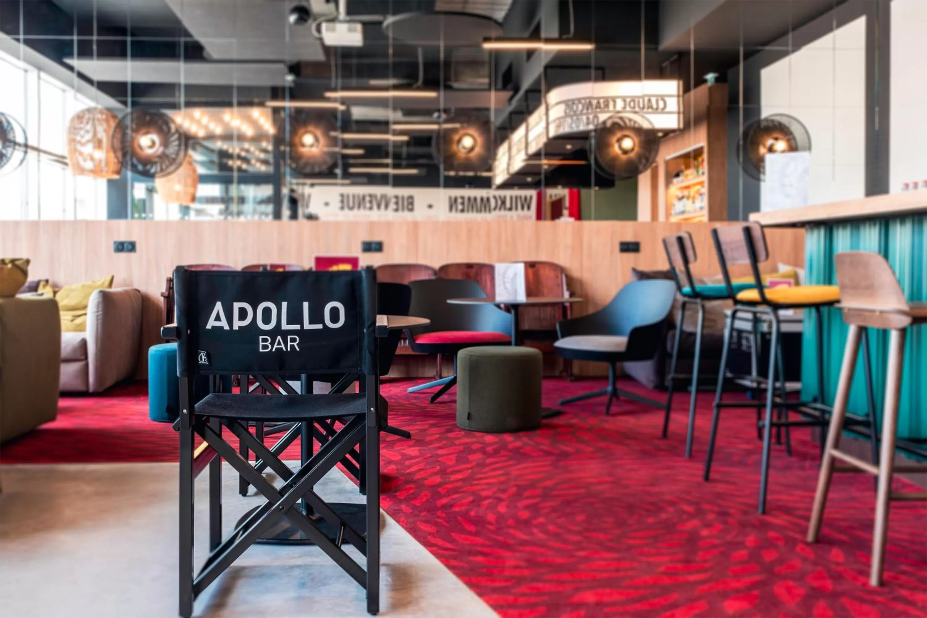 Lounge or bar in ibis Styles Lens Centre Gare