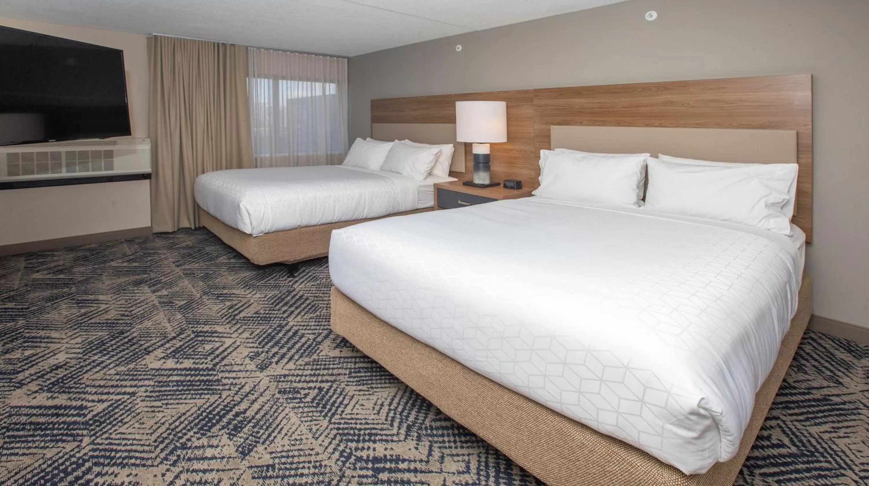 Photo of the whole room, Bed in Candlewood Suites - Cleveland South - Independence by IHG