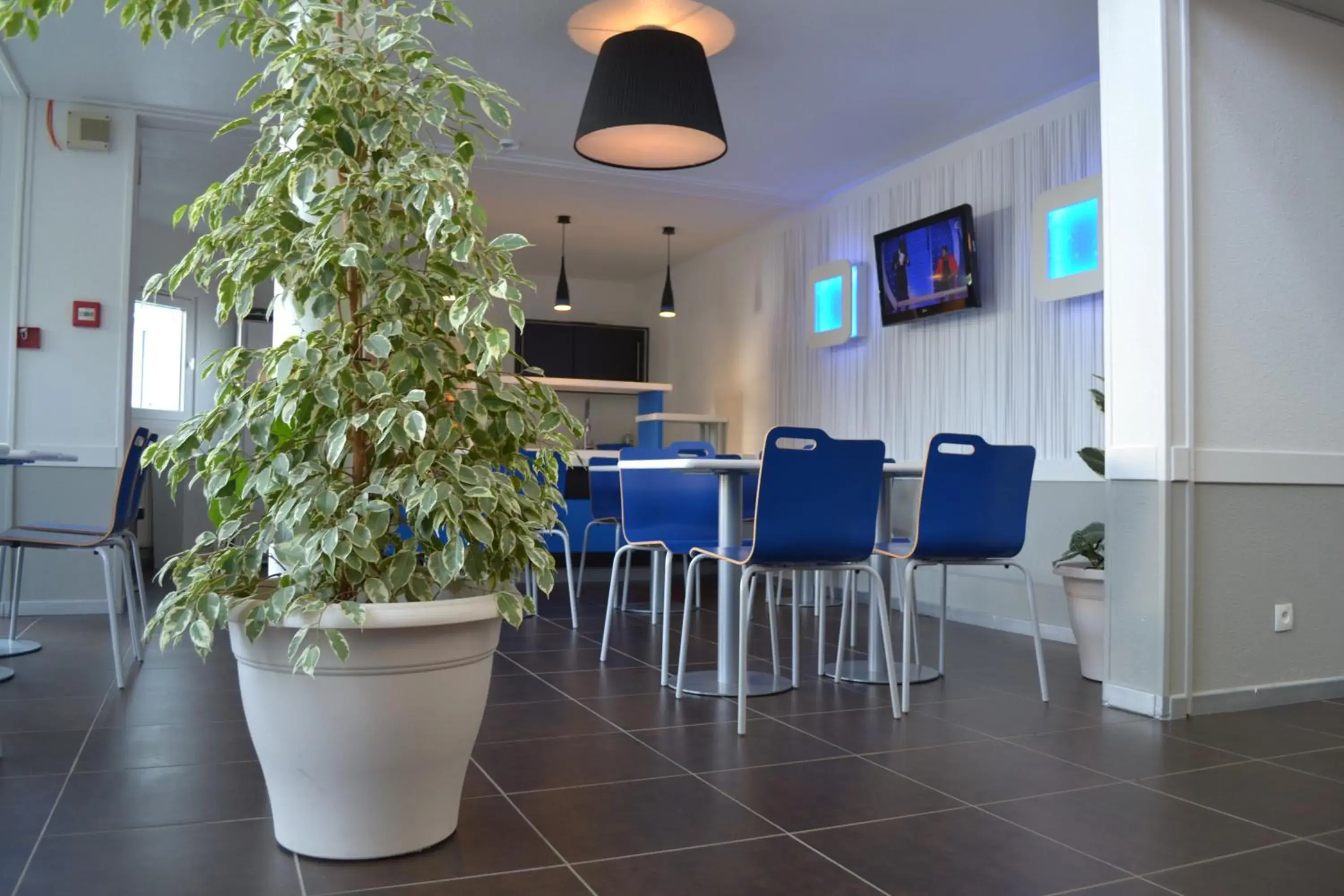 Restaurant/places to eat in ibis budget Belfort Centre