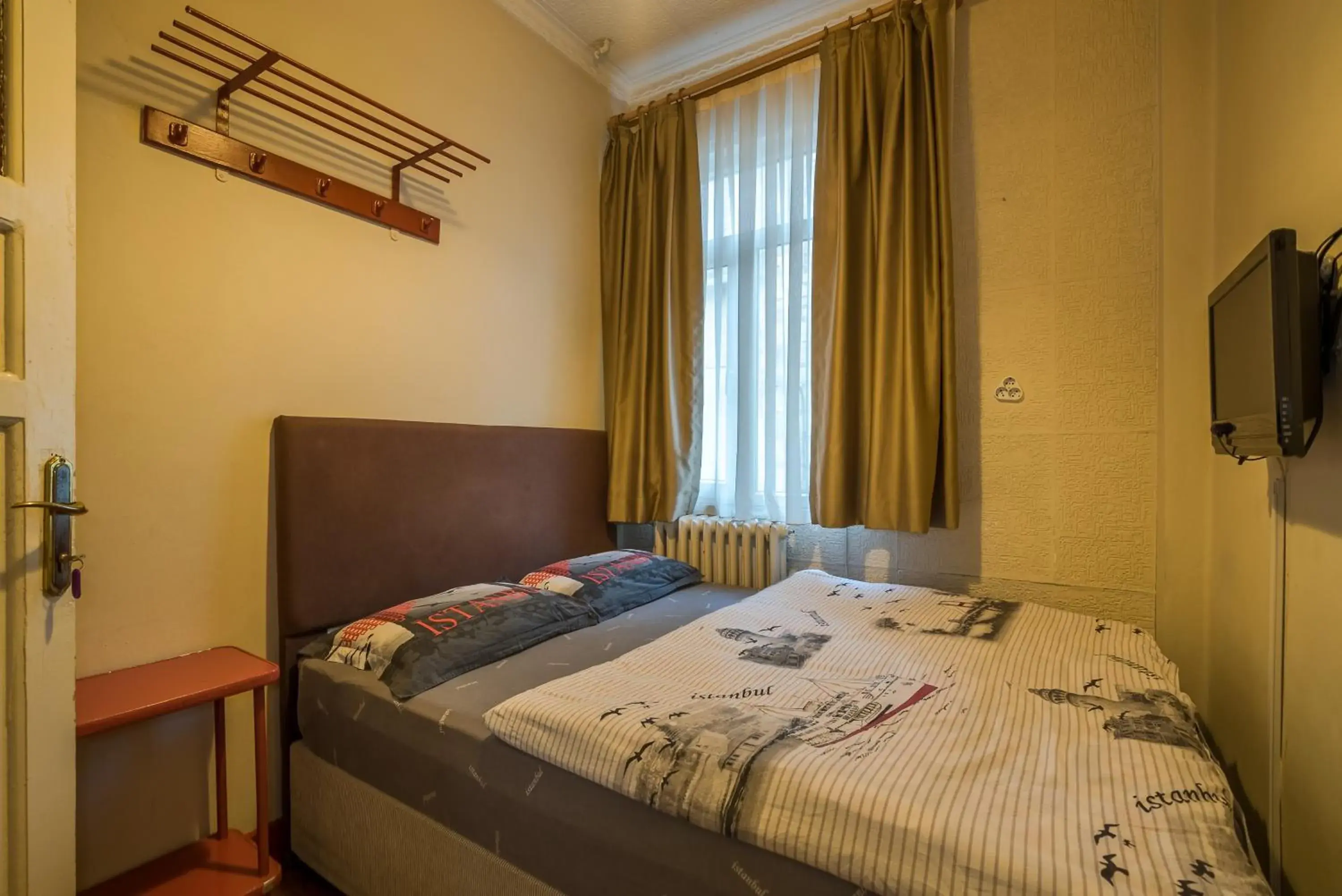 Photo of the whole room, Bed in Erenler Hostel