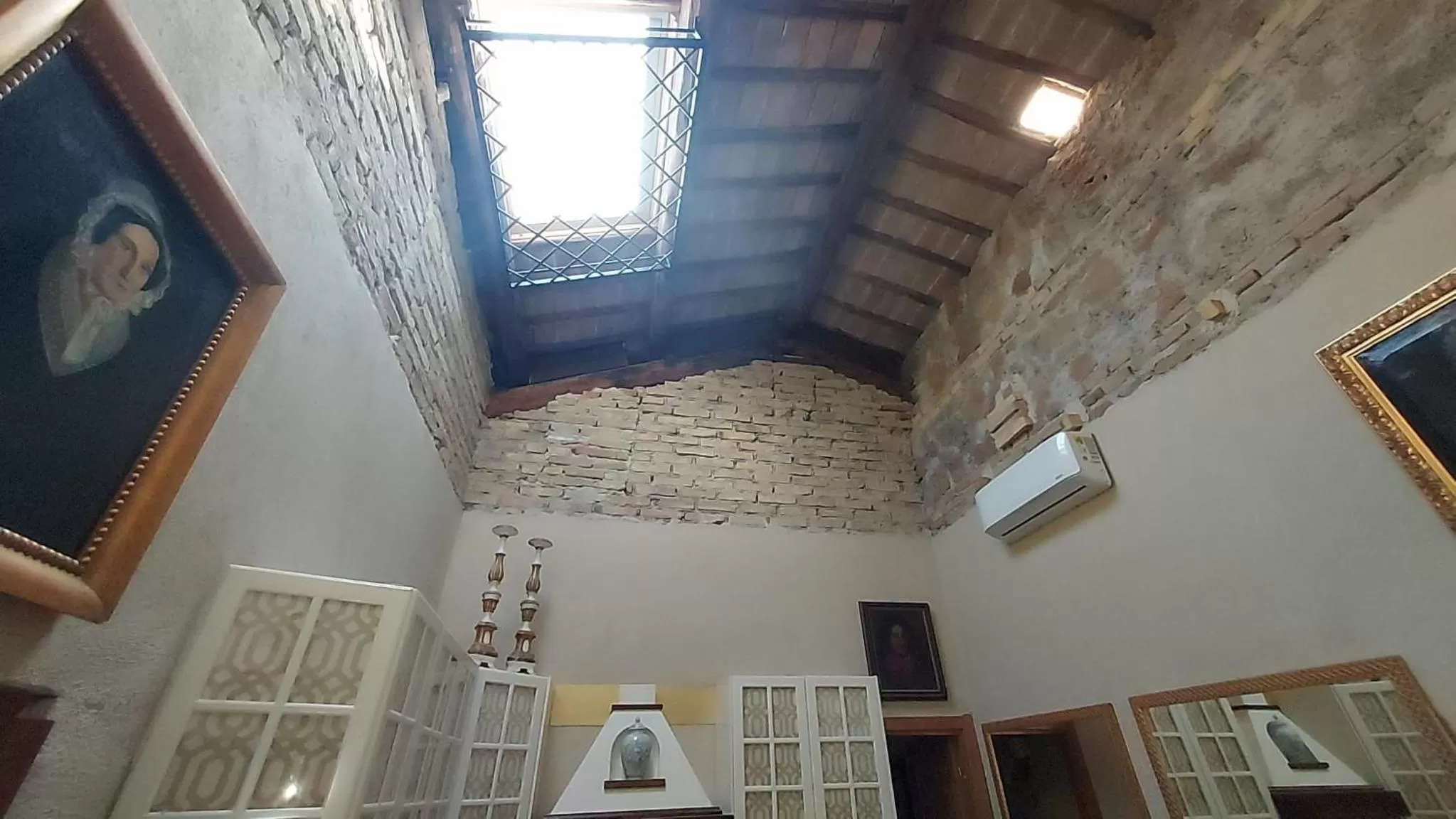 Breakfast in Bed and Breakfast St. Martin