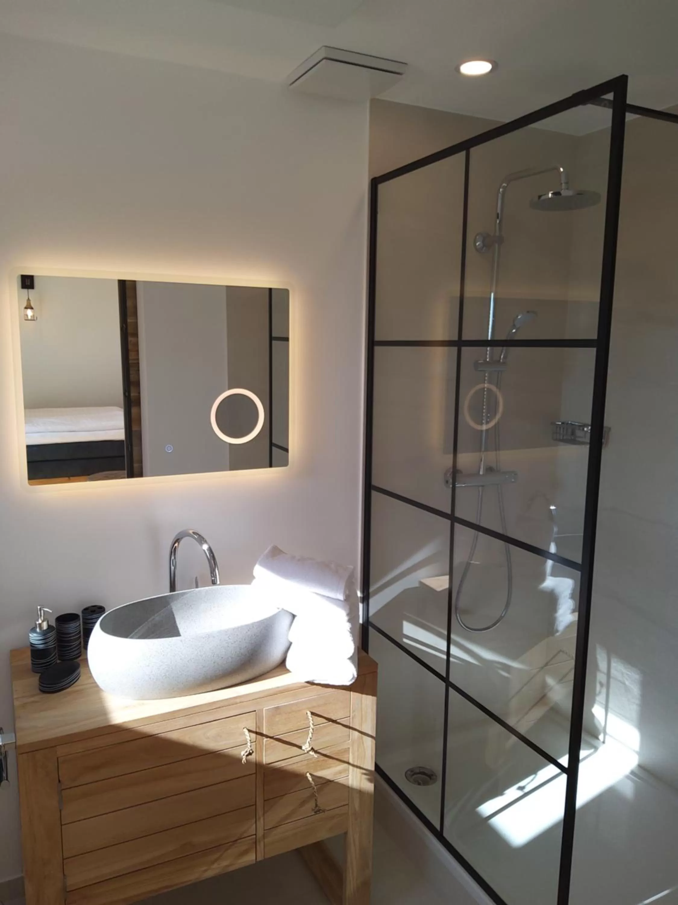 Bathroom in Zimmerei - Landgasthaus Karlo