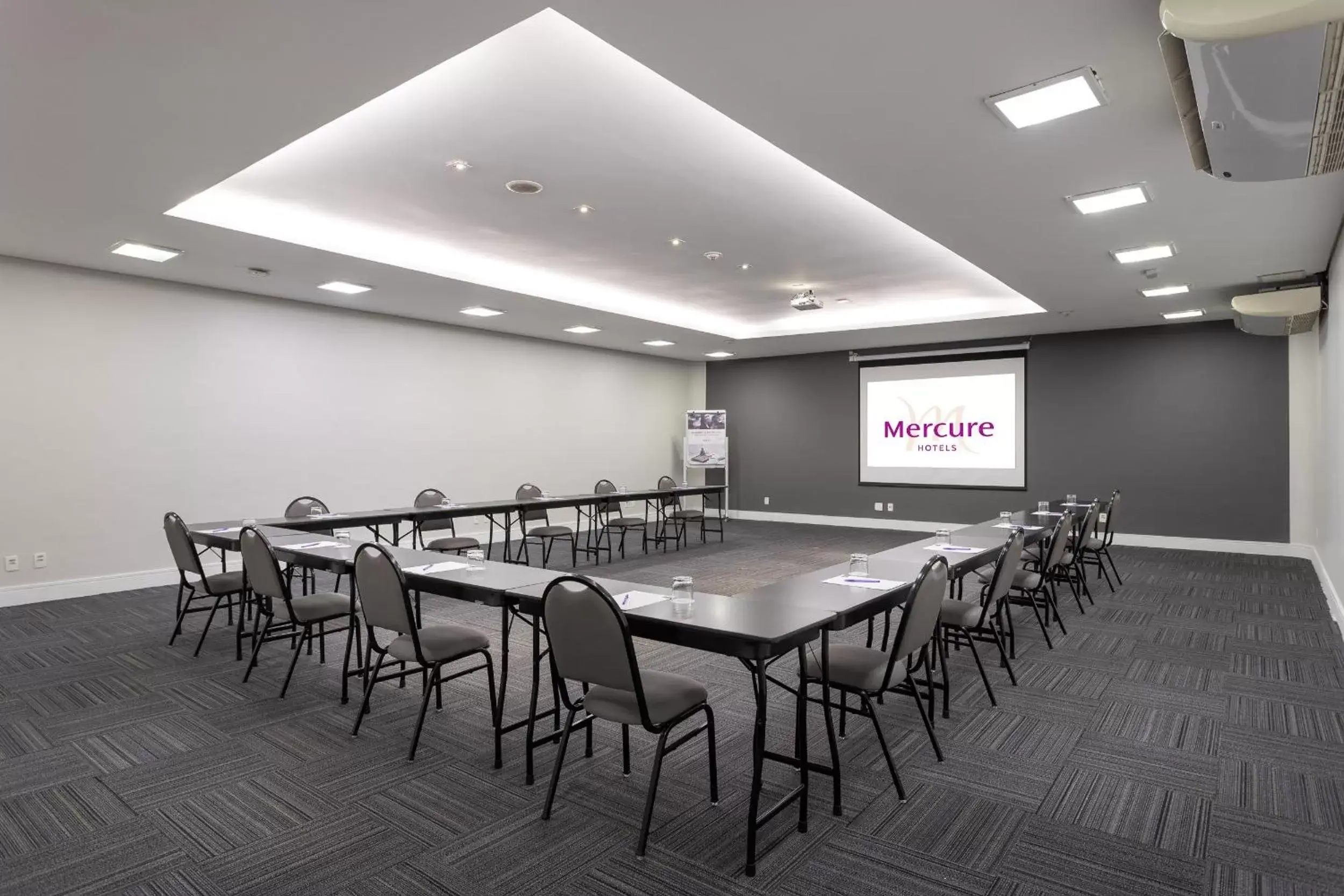 Meeting/conference room in Mercure Sao Paulo Pamplona