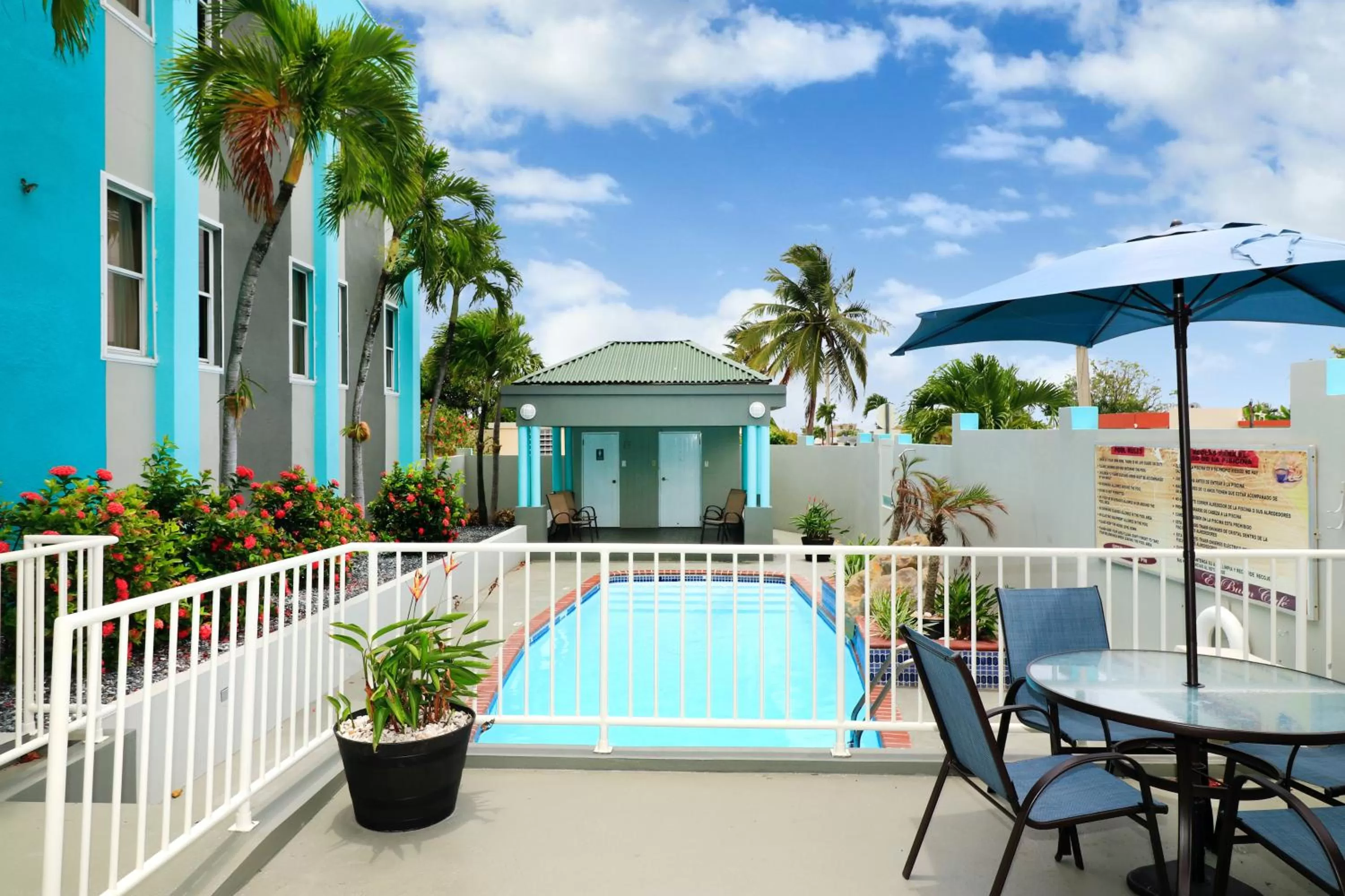 Spring in Parador El Buen Cafe