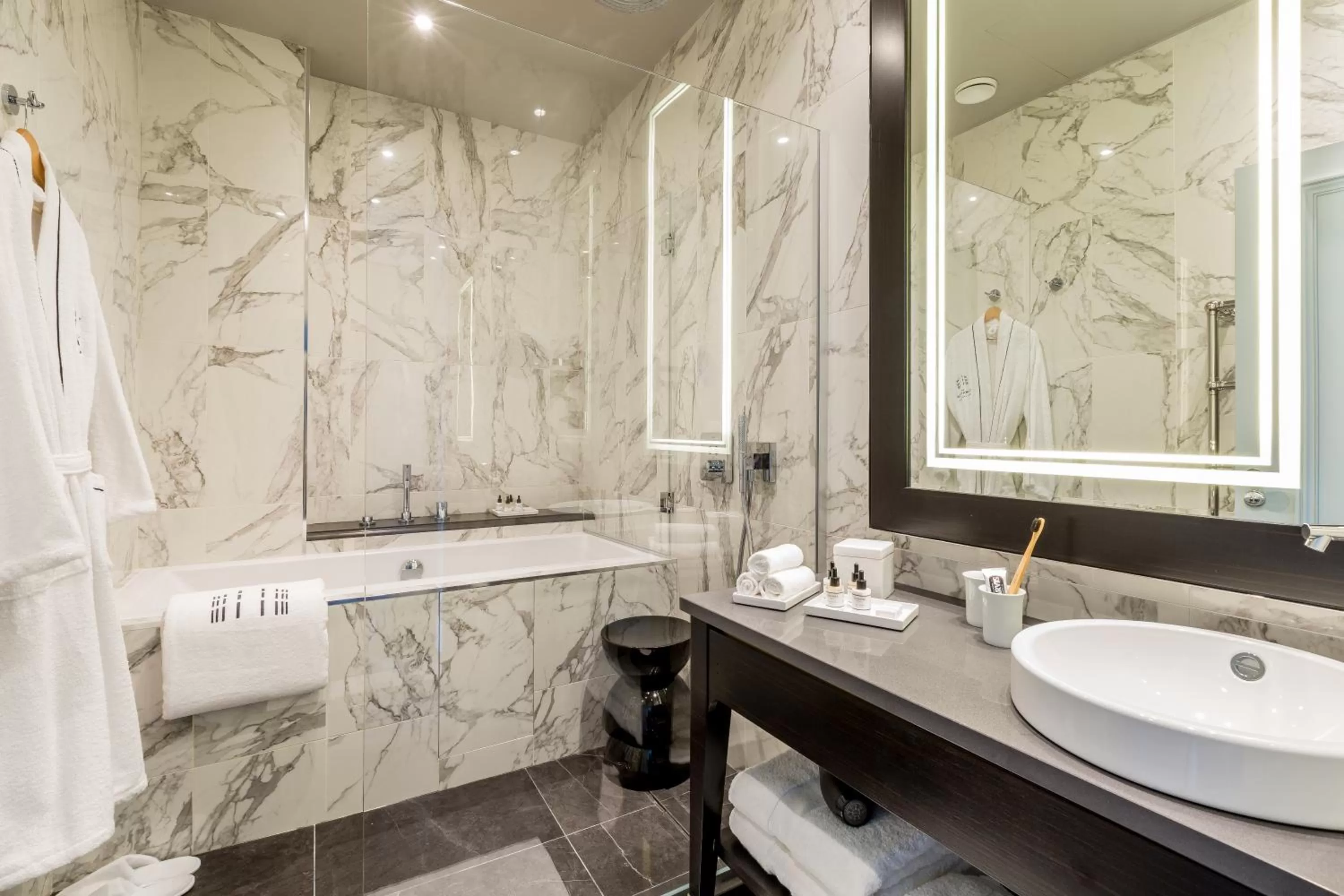 Bathroom in Le Damantin Hôtel & Spa