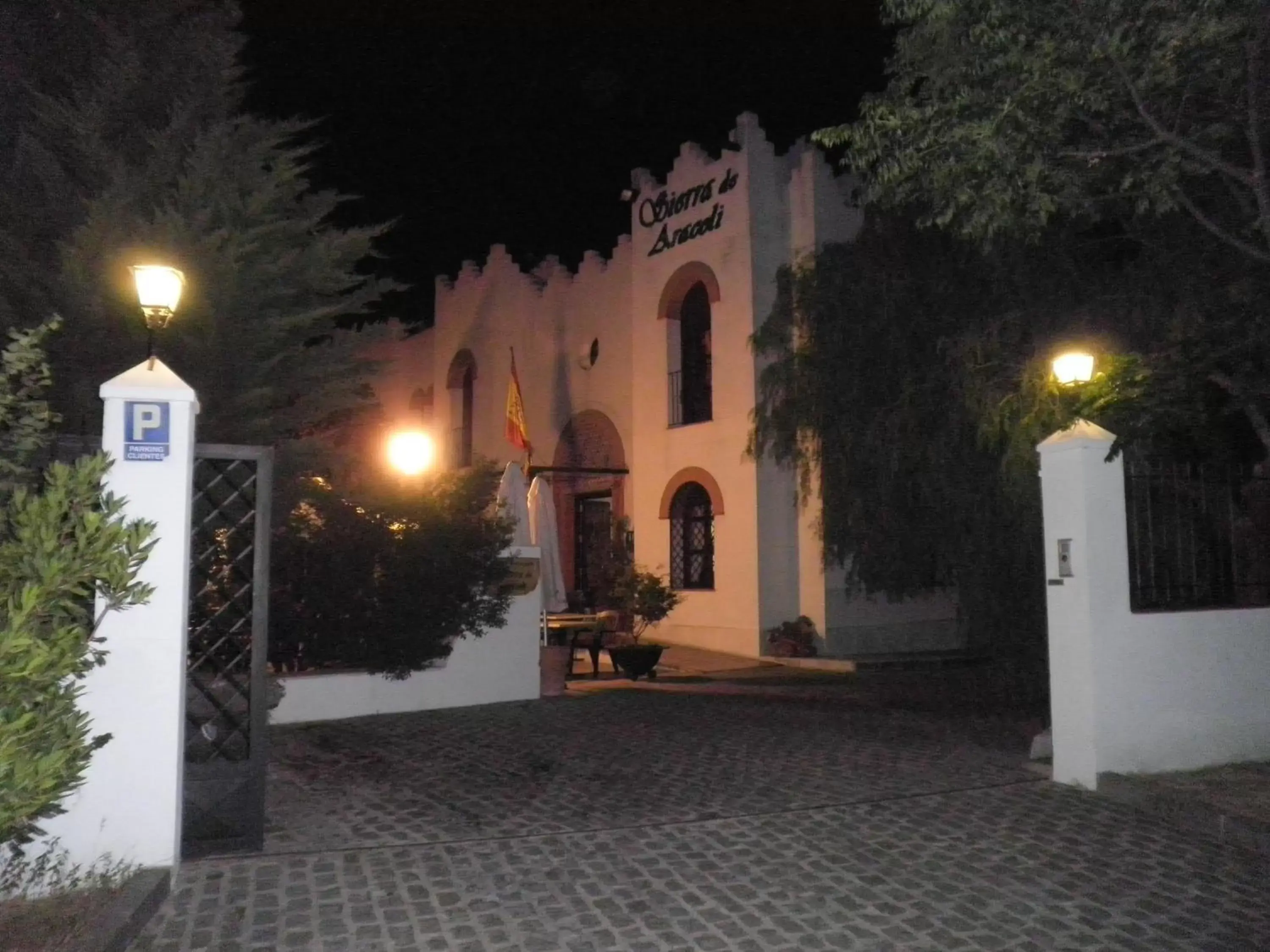 Facade/entrance, Property Building in Hotel Sierra de Araceli Lucena