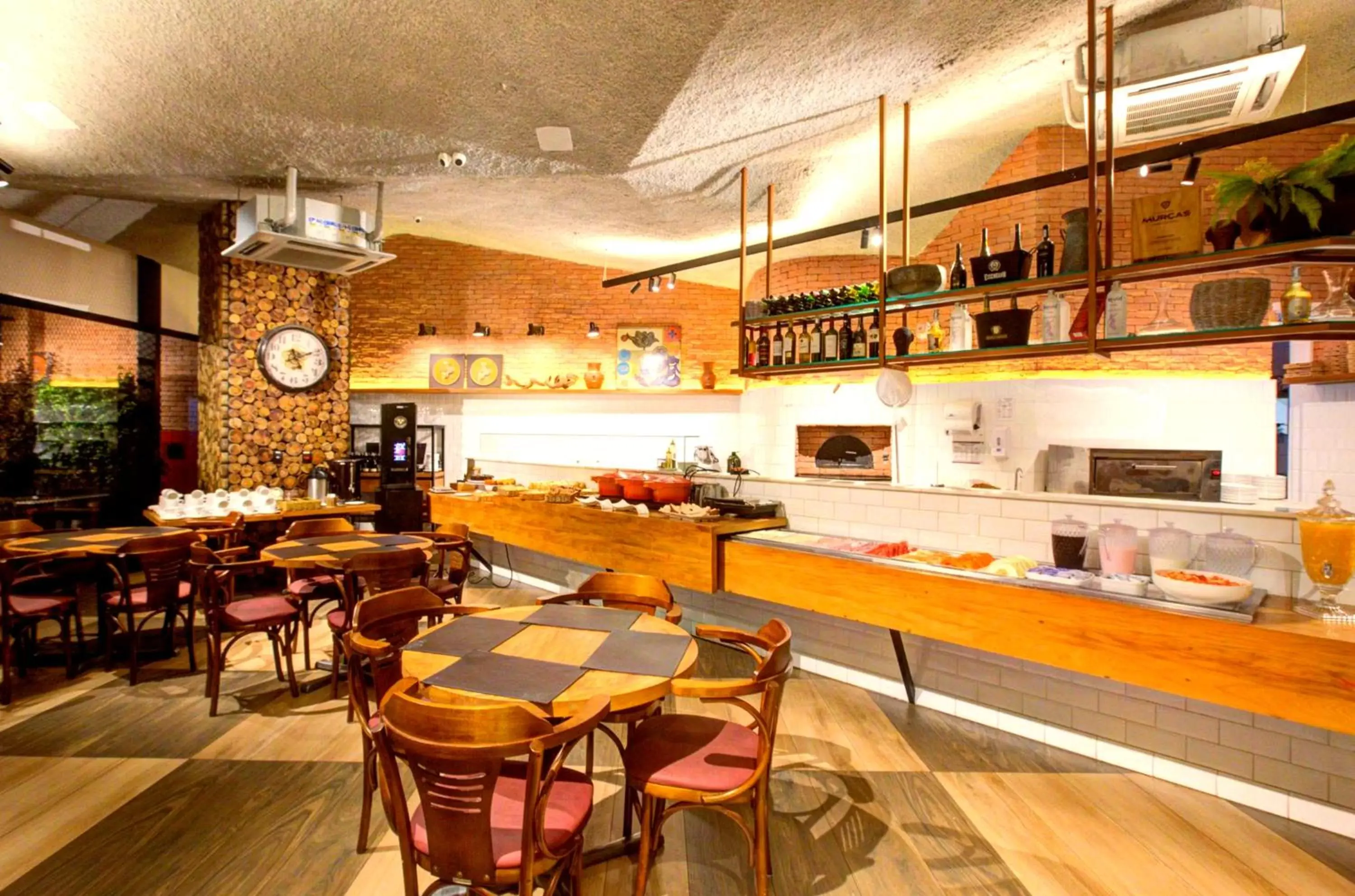 Restaurant/places to eat, Lounge/Bar in ibis Vitoria Praia do Canto