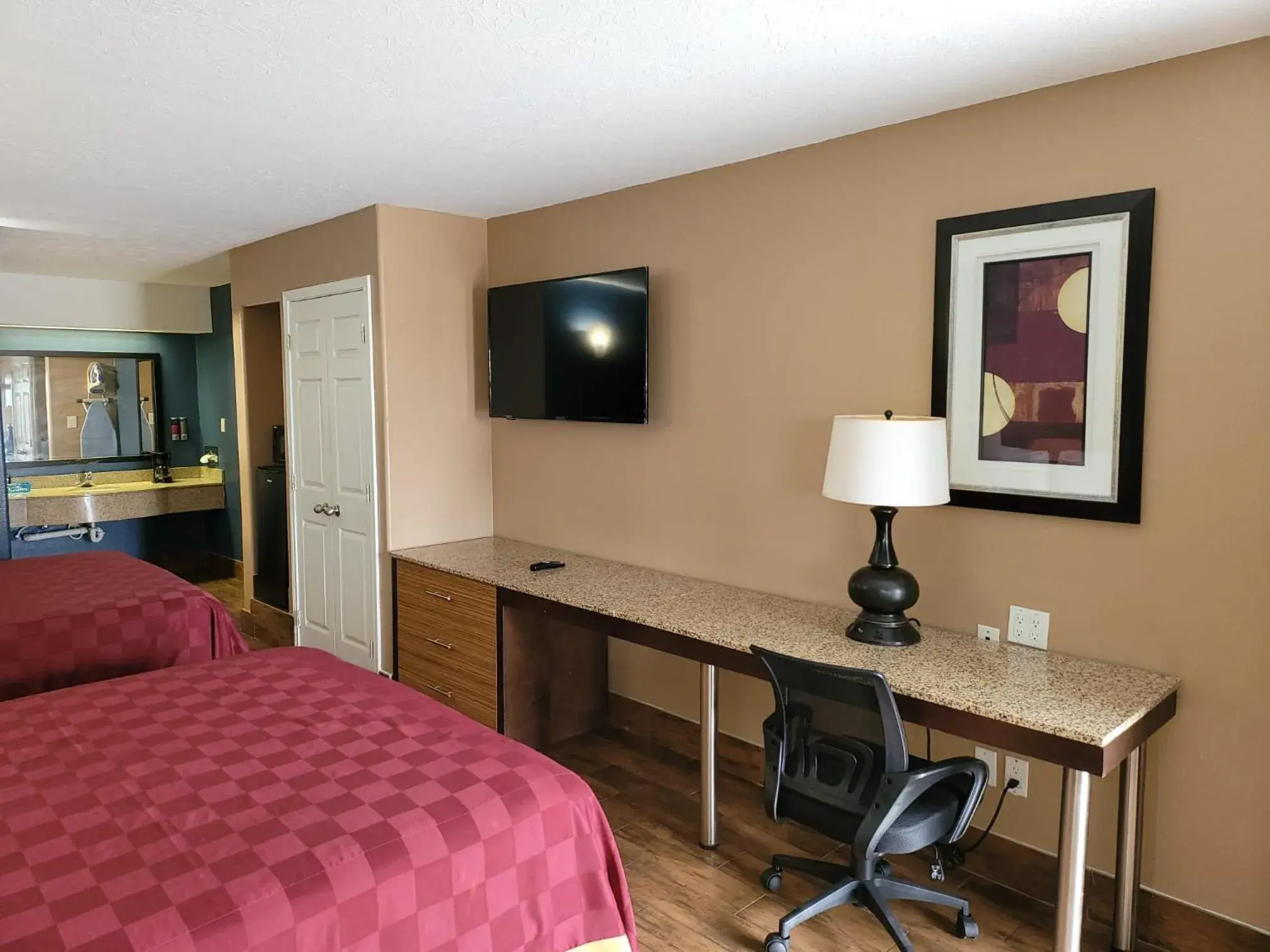 Bed in Texas Inn and Suites Raymondville Bed in Texas Inn and Suites Raymondville