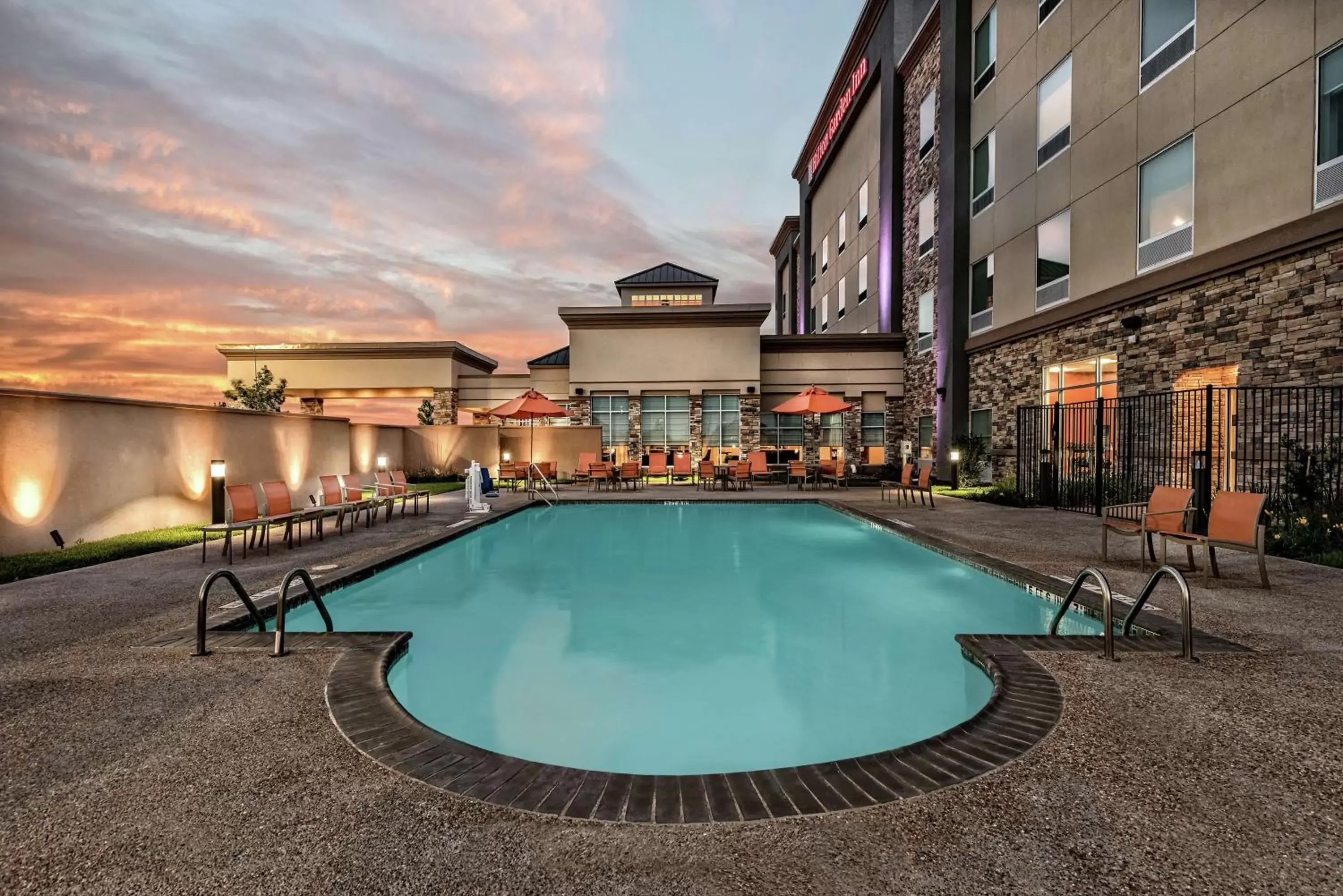 Swimming Pool in Hilton Garden Inn San Marcos