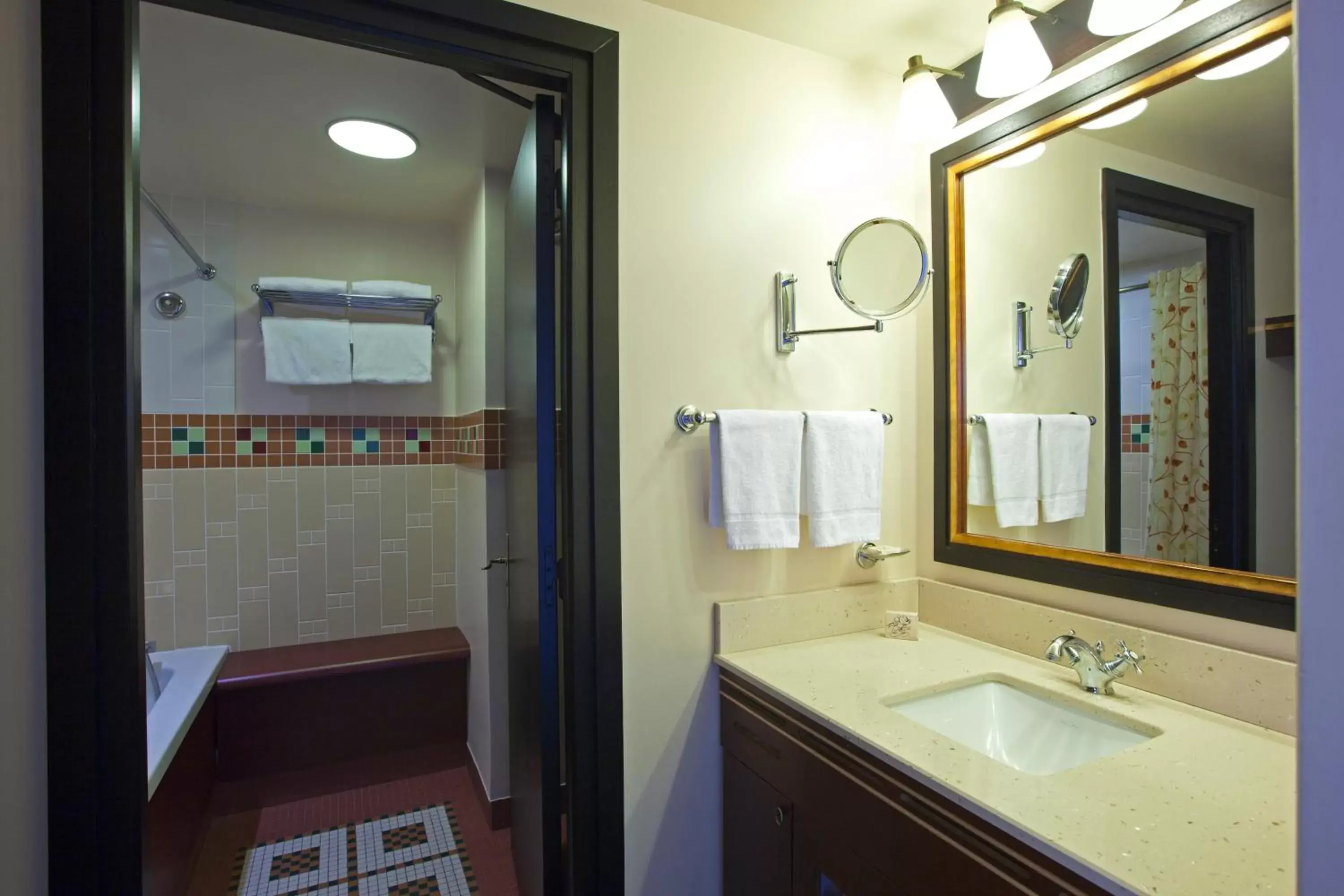Bathroom in Disney Sequoia Lodge
