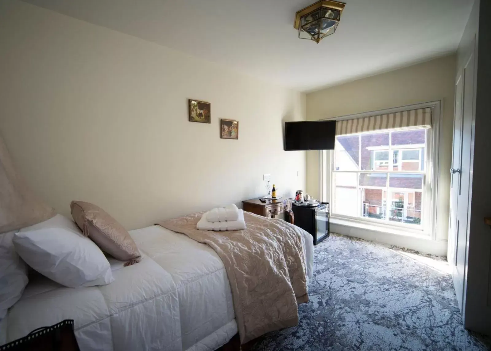 Economy Single Room - single occupancy in East Walls Hotel