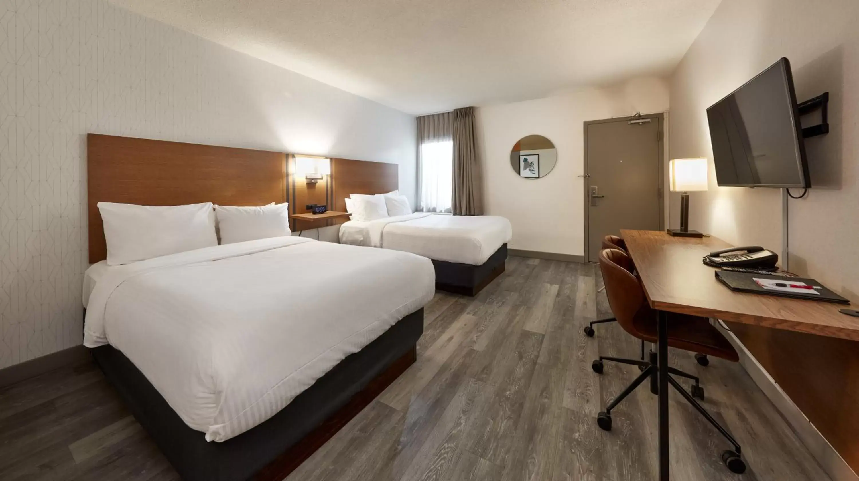 Photo of the whole room, Bed in Canadas Best Value Inn - Toronto