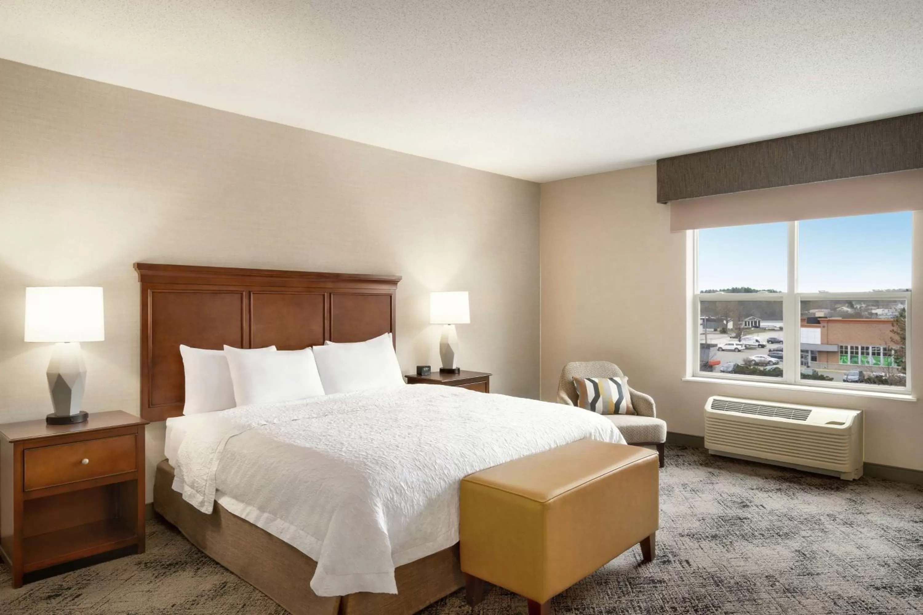 King Room - Hearing Accessible in Hampton Inn & Suites Exeter