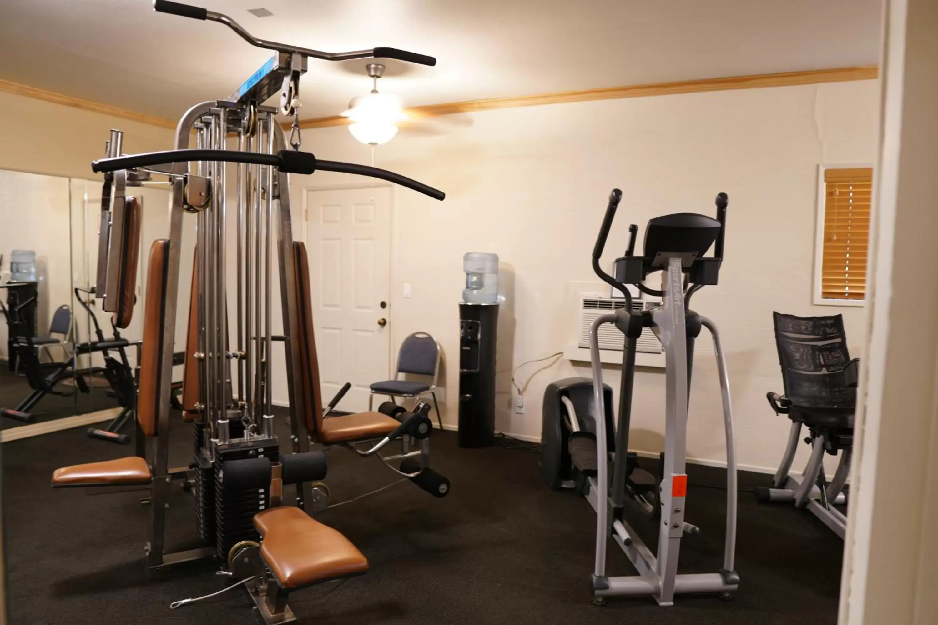 Fitness centre/facilities, Fitness Center/Facilities in Village Inn