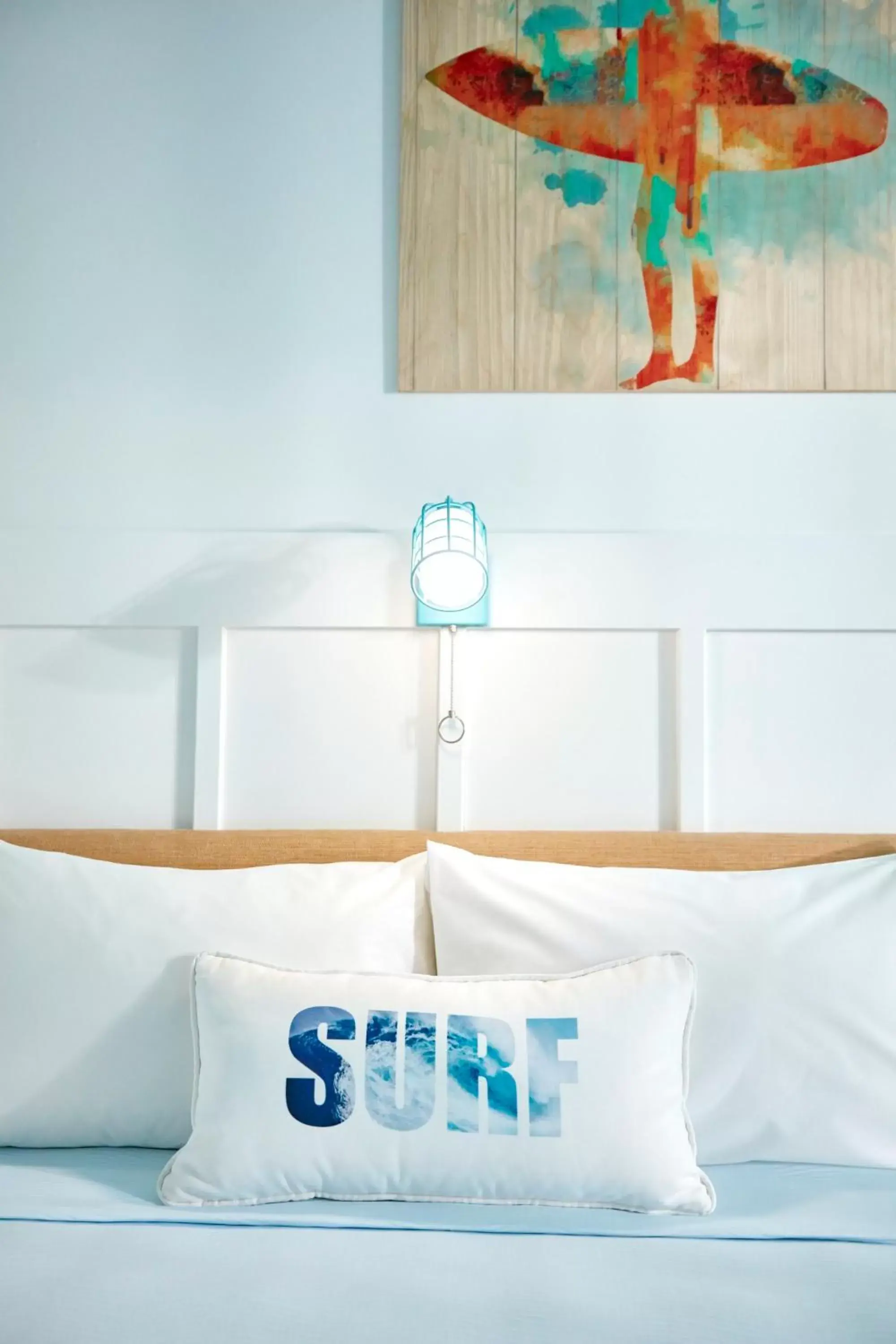 Bed, Bathroom in Universal's Endless Summer Resort - Surfside Inn and Suites