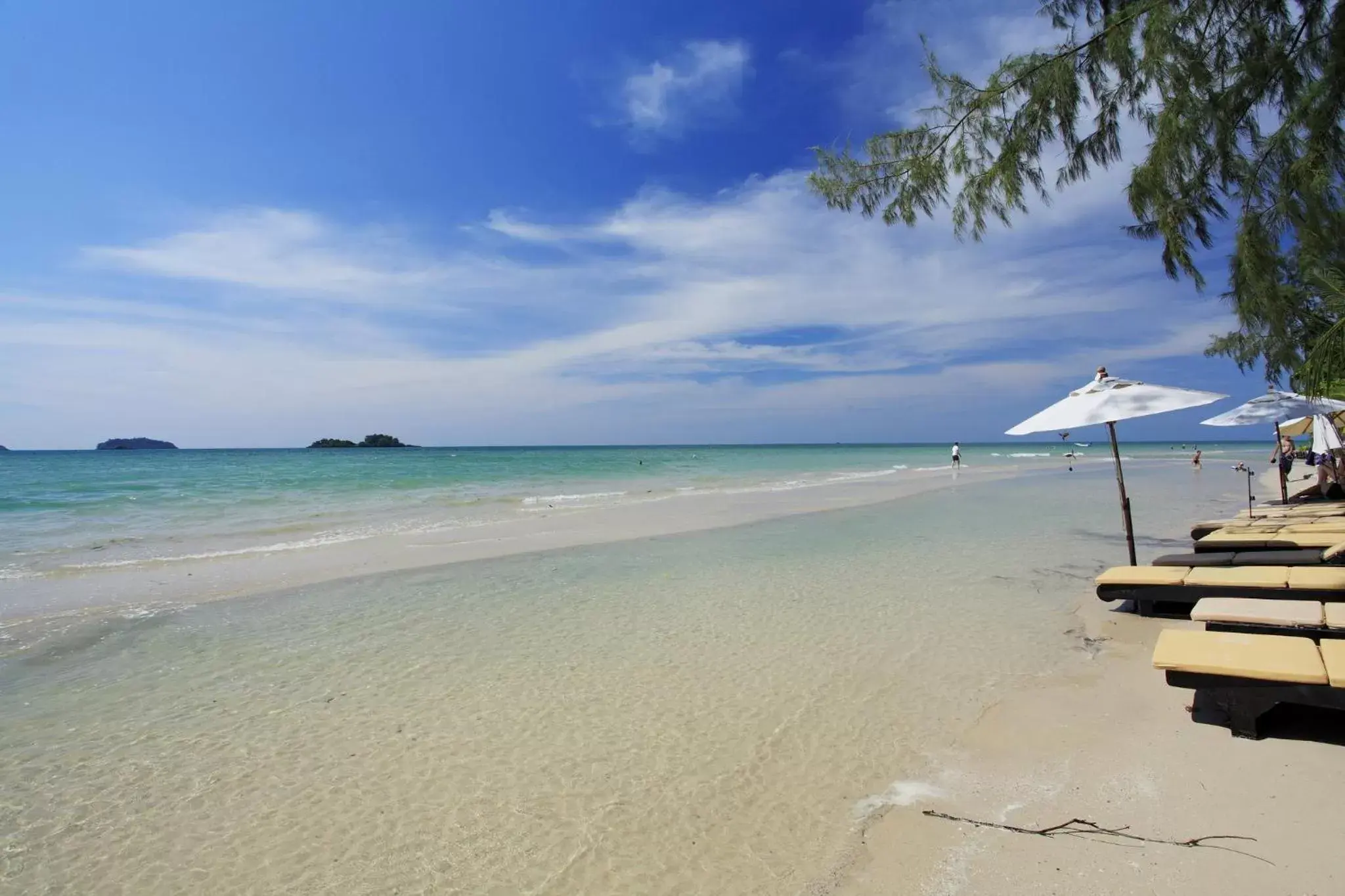 Beach in Centara Koh Chang Tropicana Resort