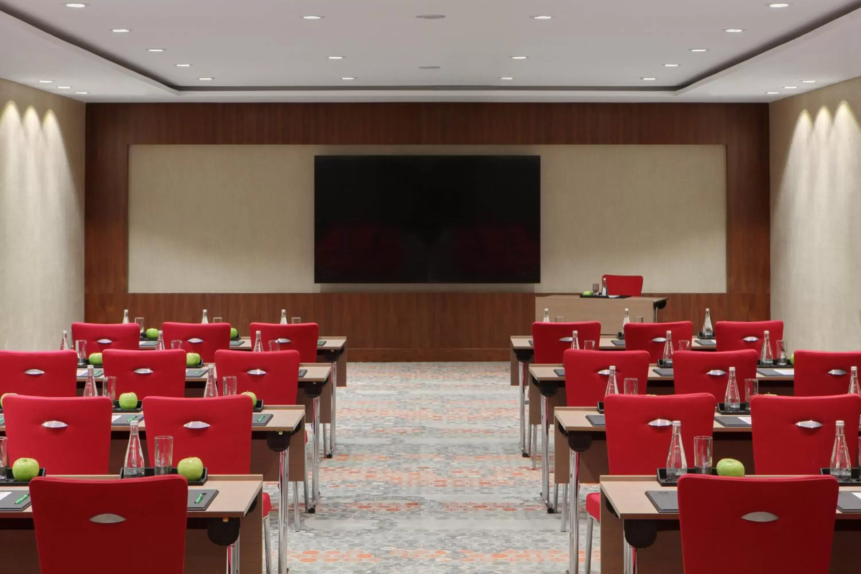 Meeting/conference room in Holiday Inn Jeddah Gateway, an IHG Hotel