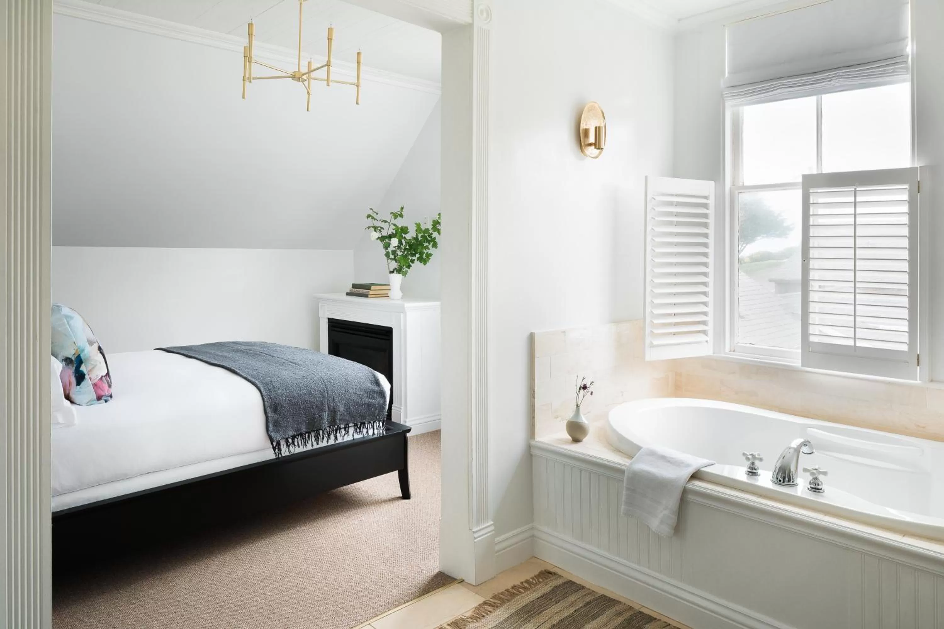 Decorative detail, Bed in Inns of Mendocino