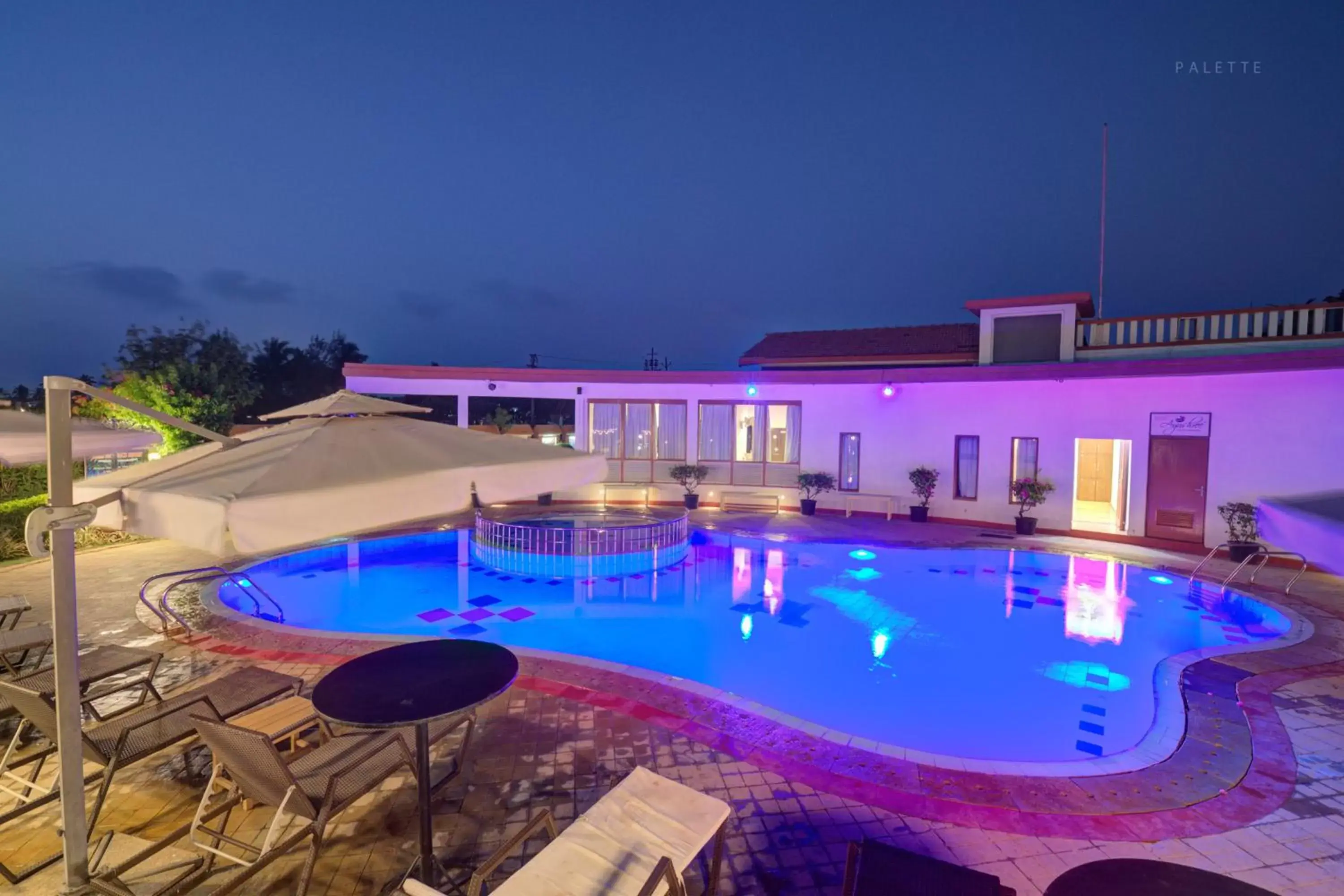 Swimming Pool in Beira Mar Beach Resort