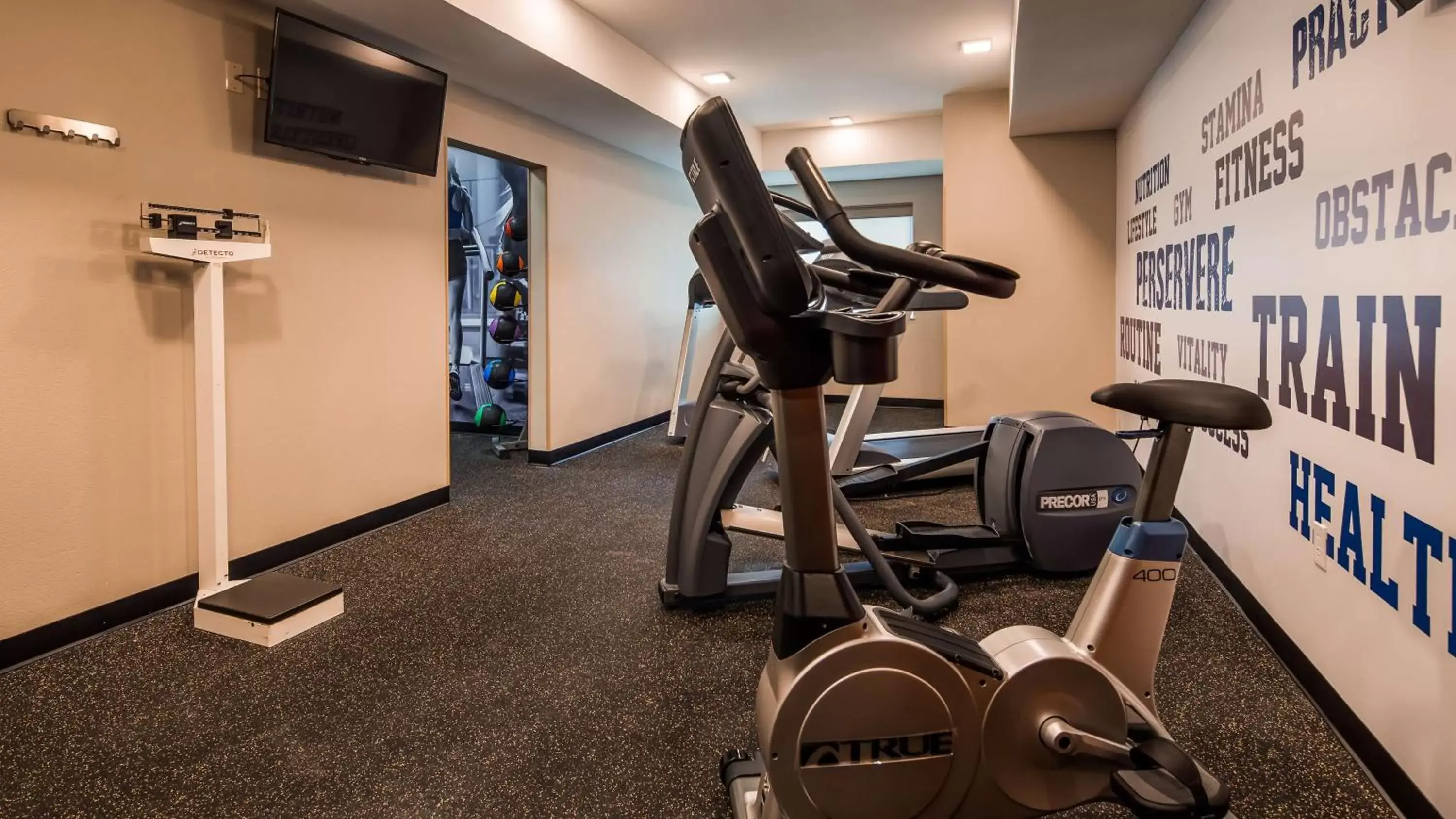 Fitness centre/facilities, Fitness Center/Facilities in Best Western Plus Portland Airport Hotel & Suites