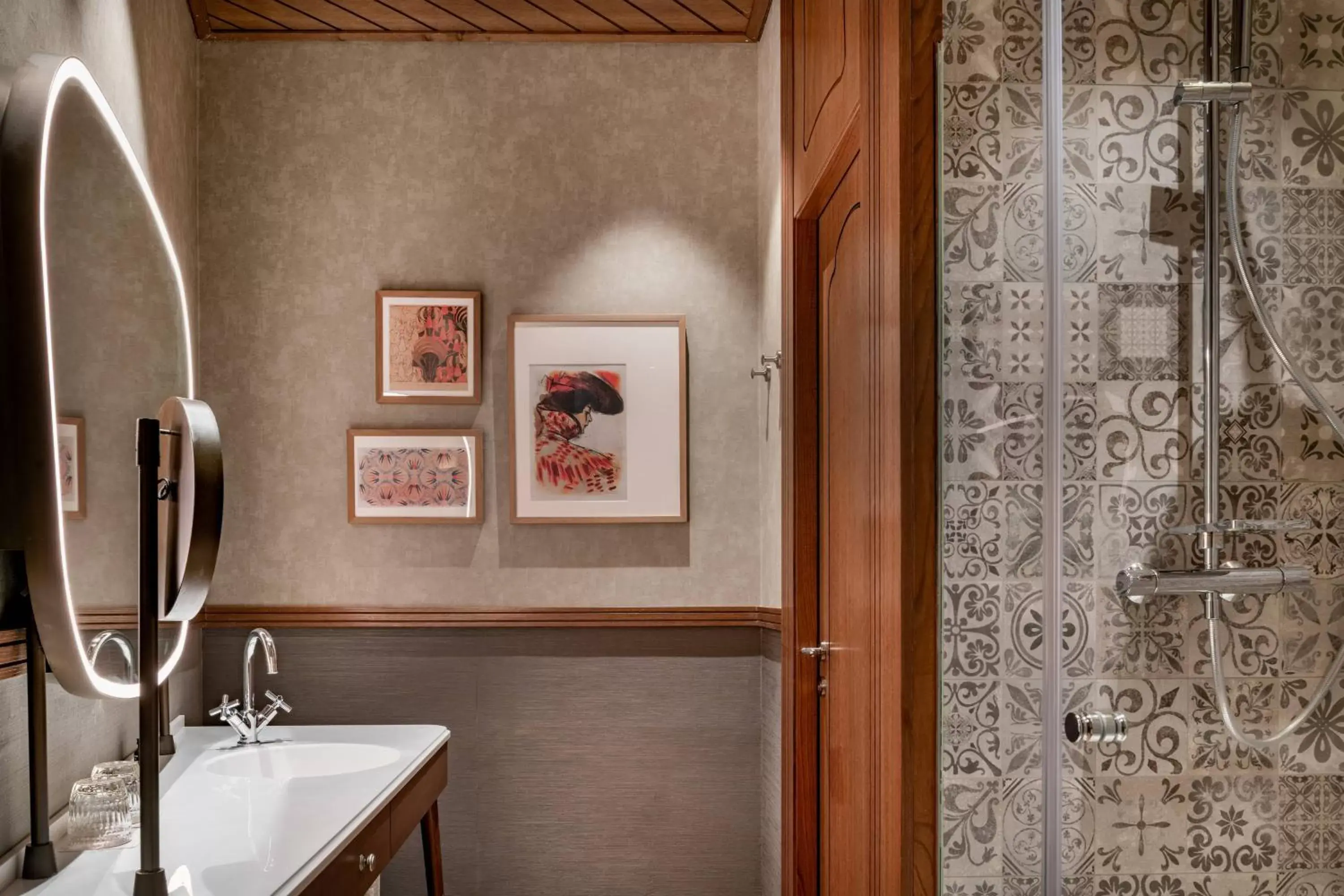 Bathroom in Palacio Santa Clara, Autograph Collection