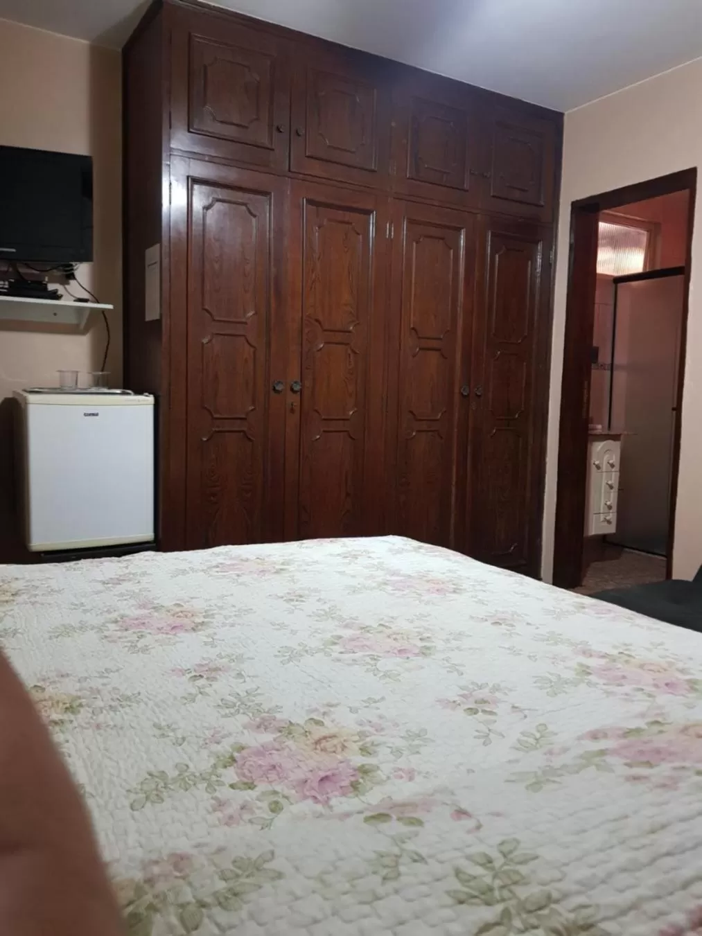 TV and multimedia, Bed in Kzazendf Cama&Cafe Hospedagem Familiar