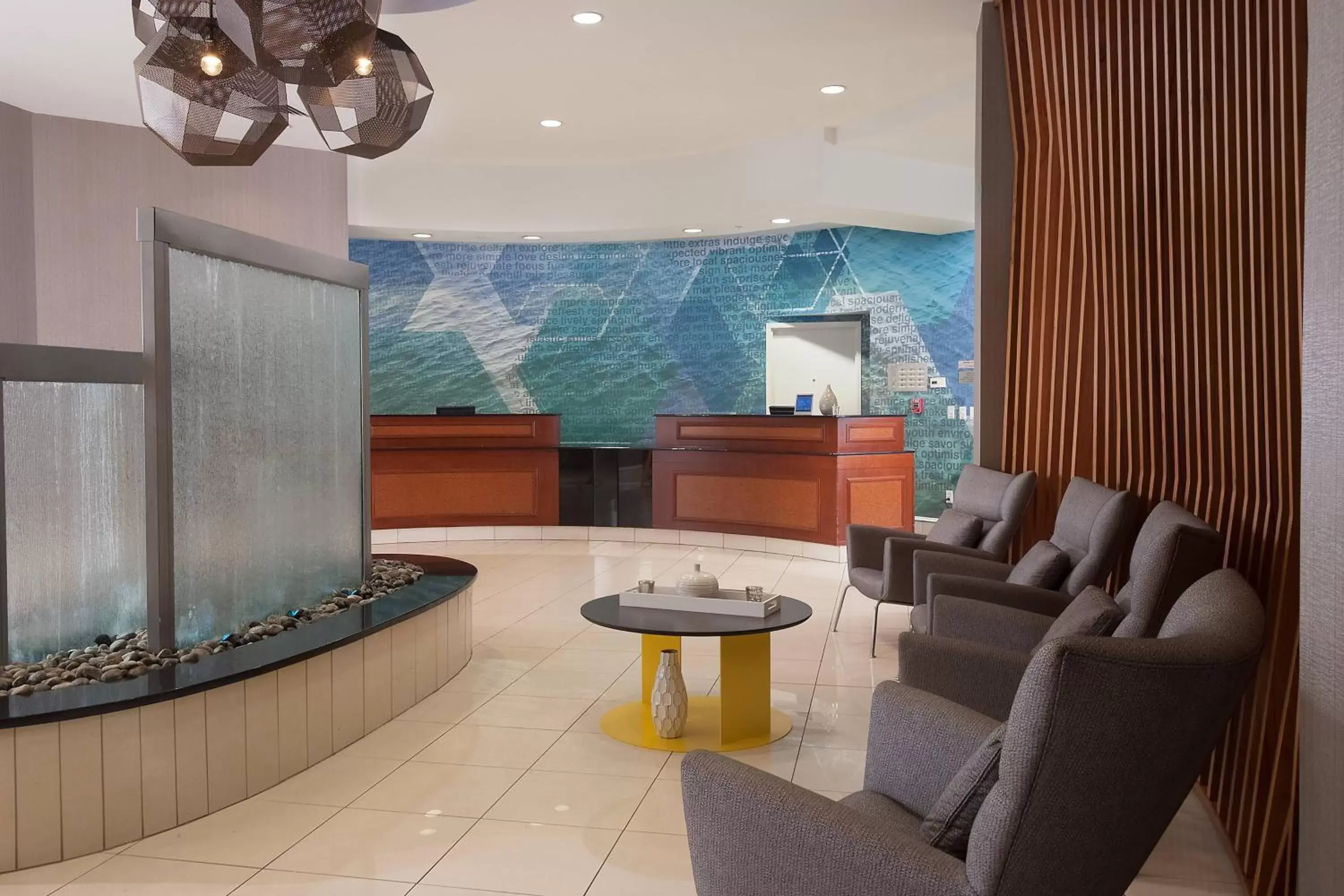 Lobby or reception, Mountain View in SpringHill Suites Orlando Airport