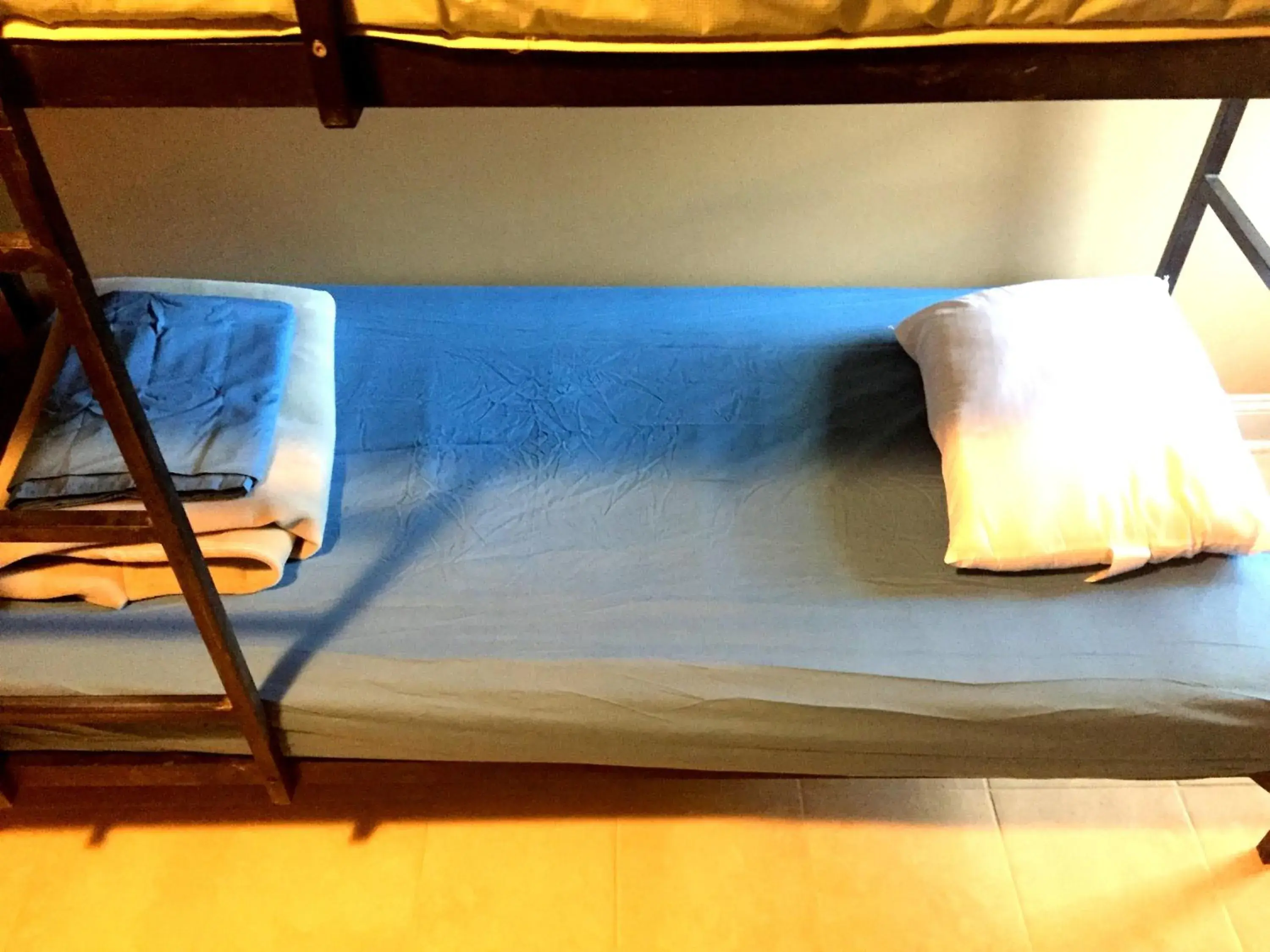 bunk bed, Bed in DC International Hostel 2