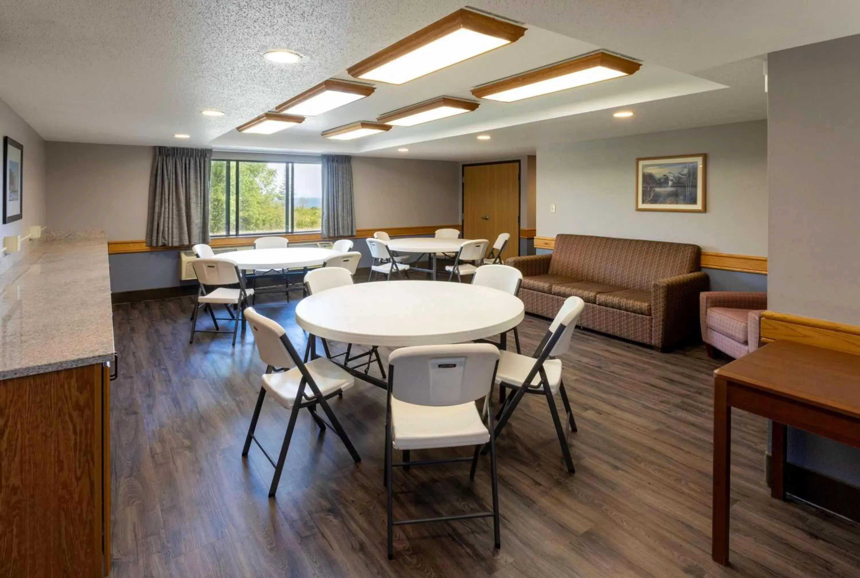 Meeting/conference room in Black Beach Inn by GrandStay
