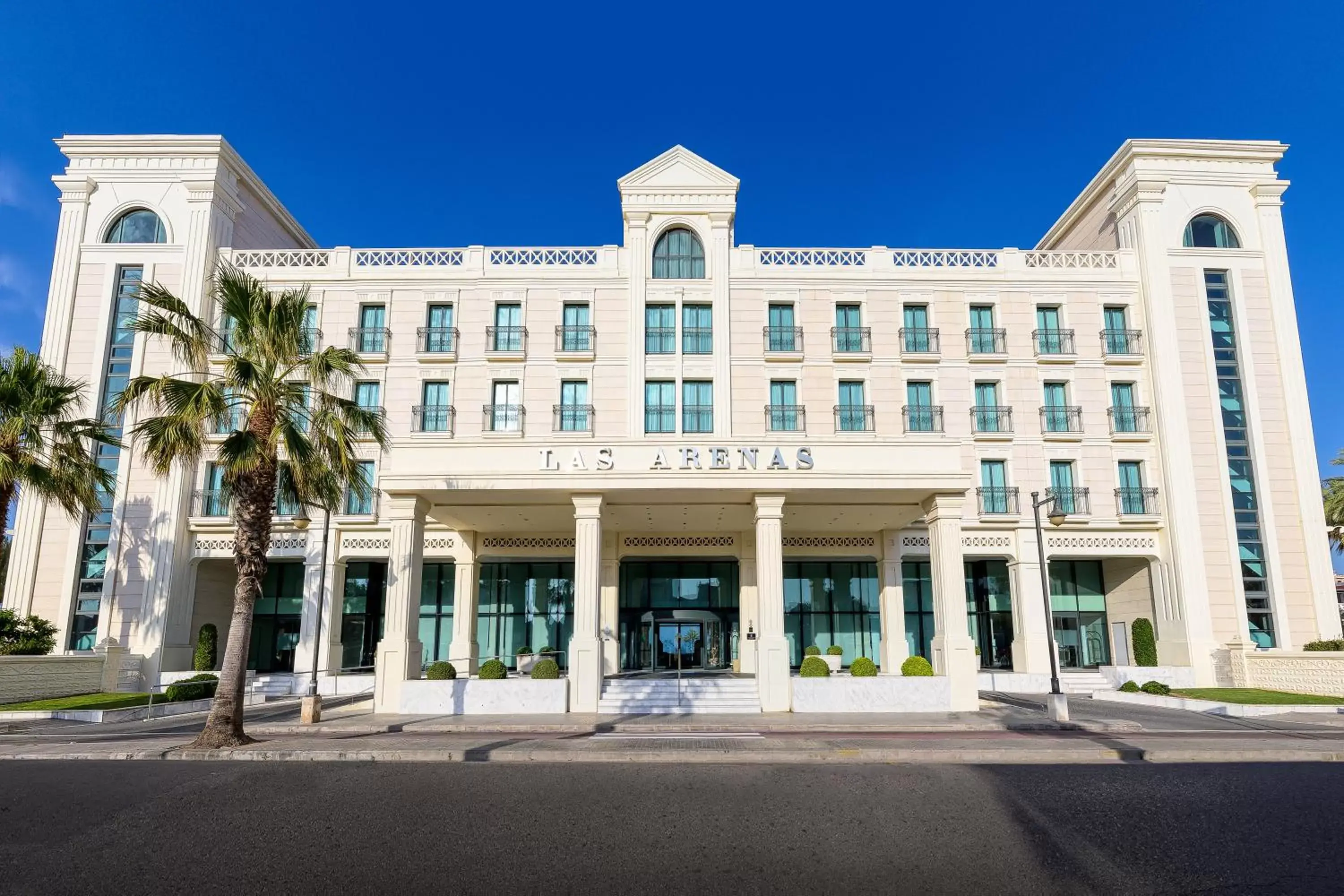 Facade/entrance, Property Building in Las Arenas Balneario Resort