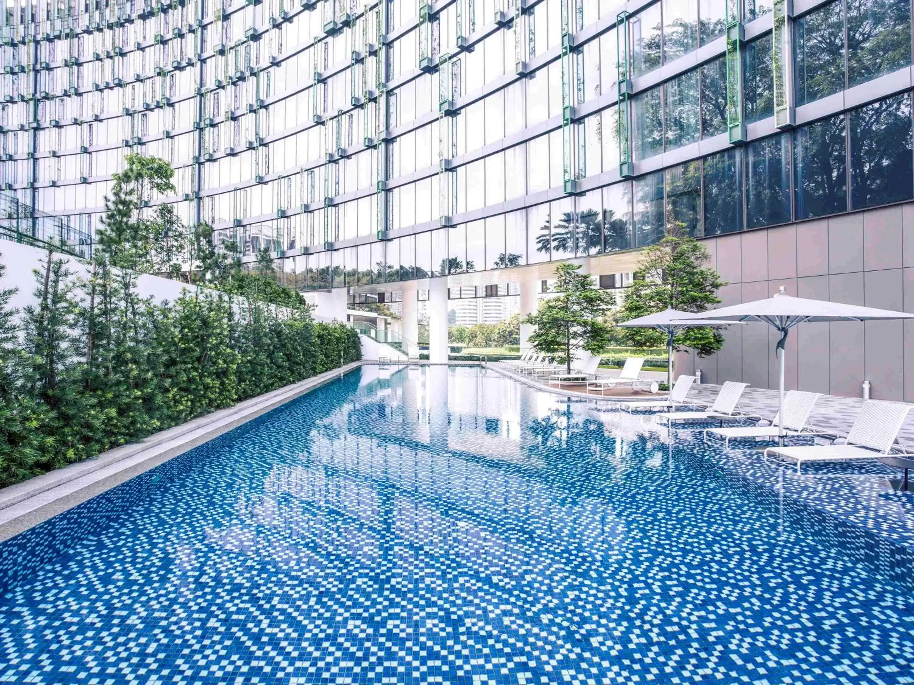 Fitness centre/facilities, Swimming Pool in Mercure Singapore On Stevens