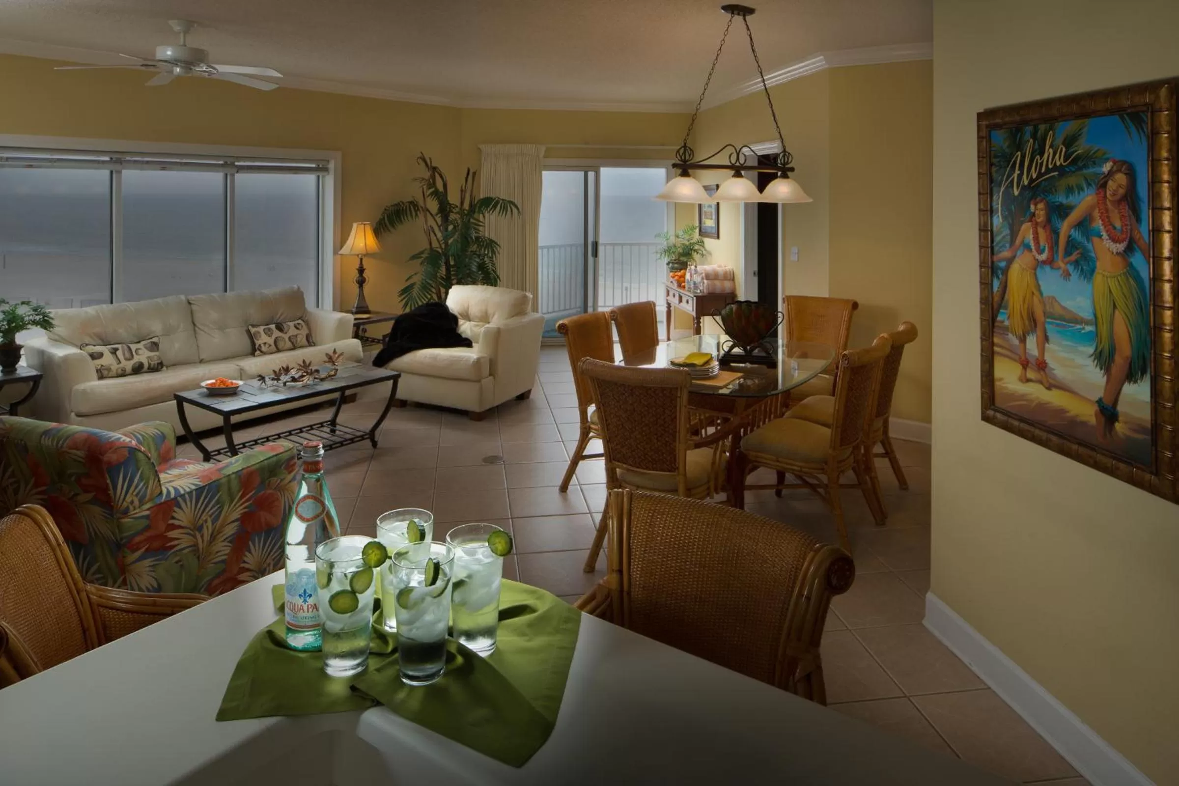 Dining area in Palm Beach Resort Orange Beach a Ramada by Wyndham