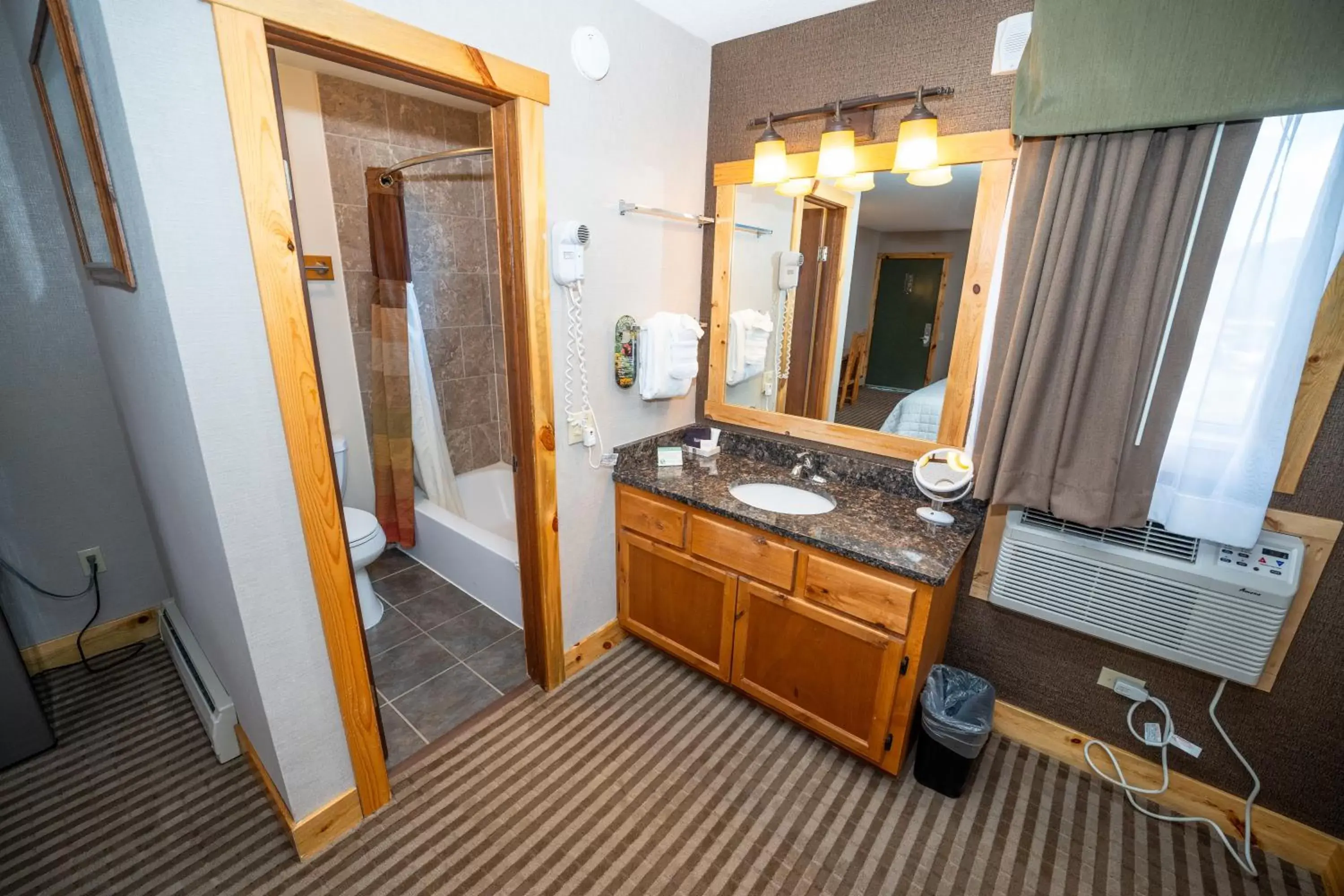 Bathroom in Hotel Estes