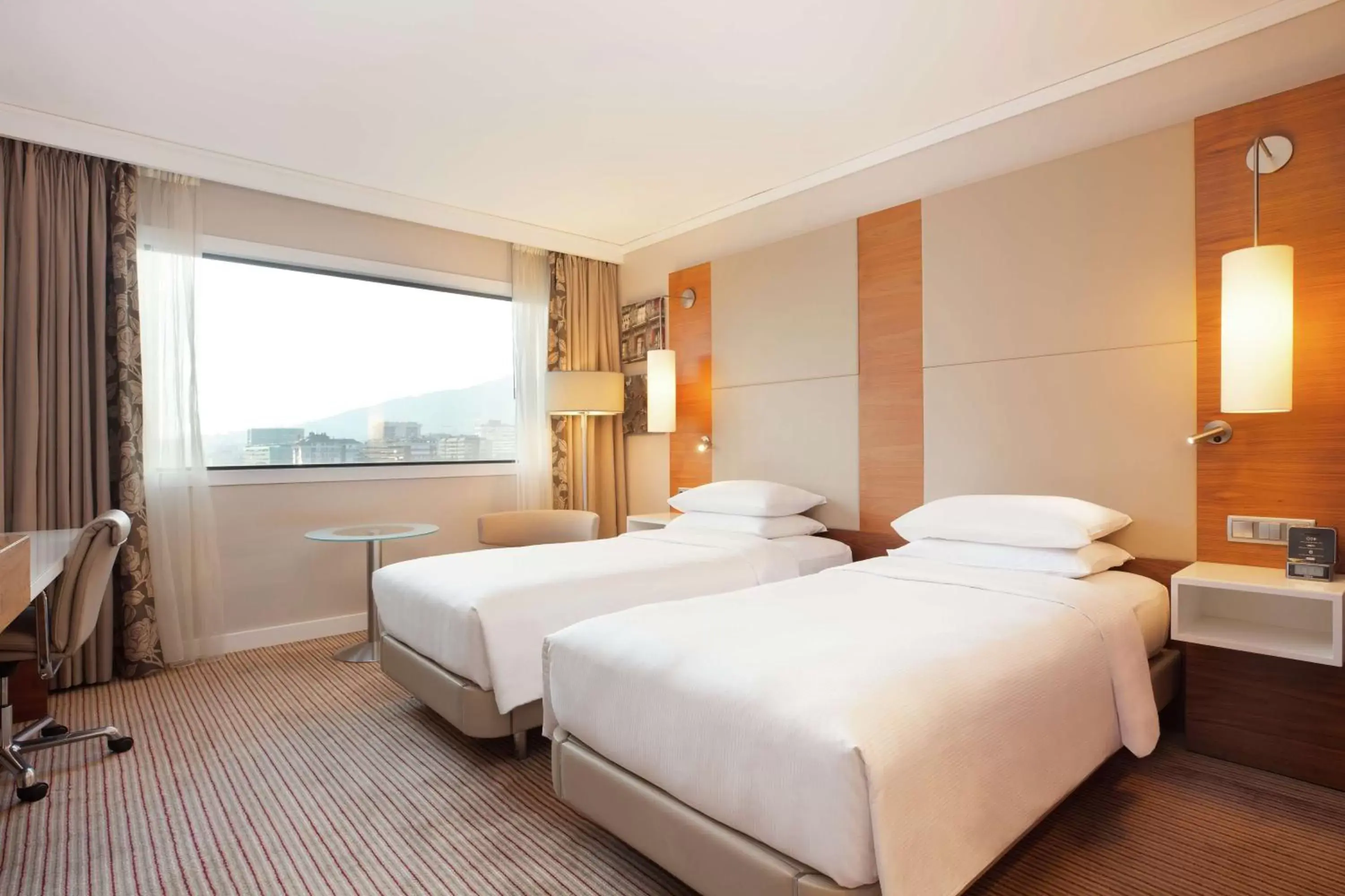 Bedroom, Bed in Hilton Barcelona