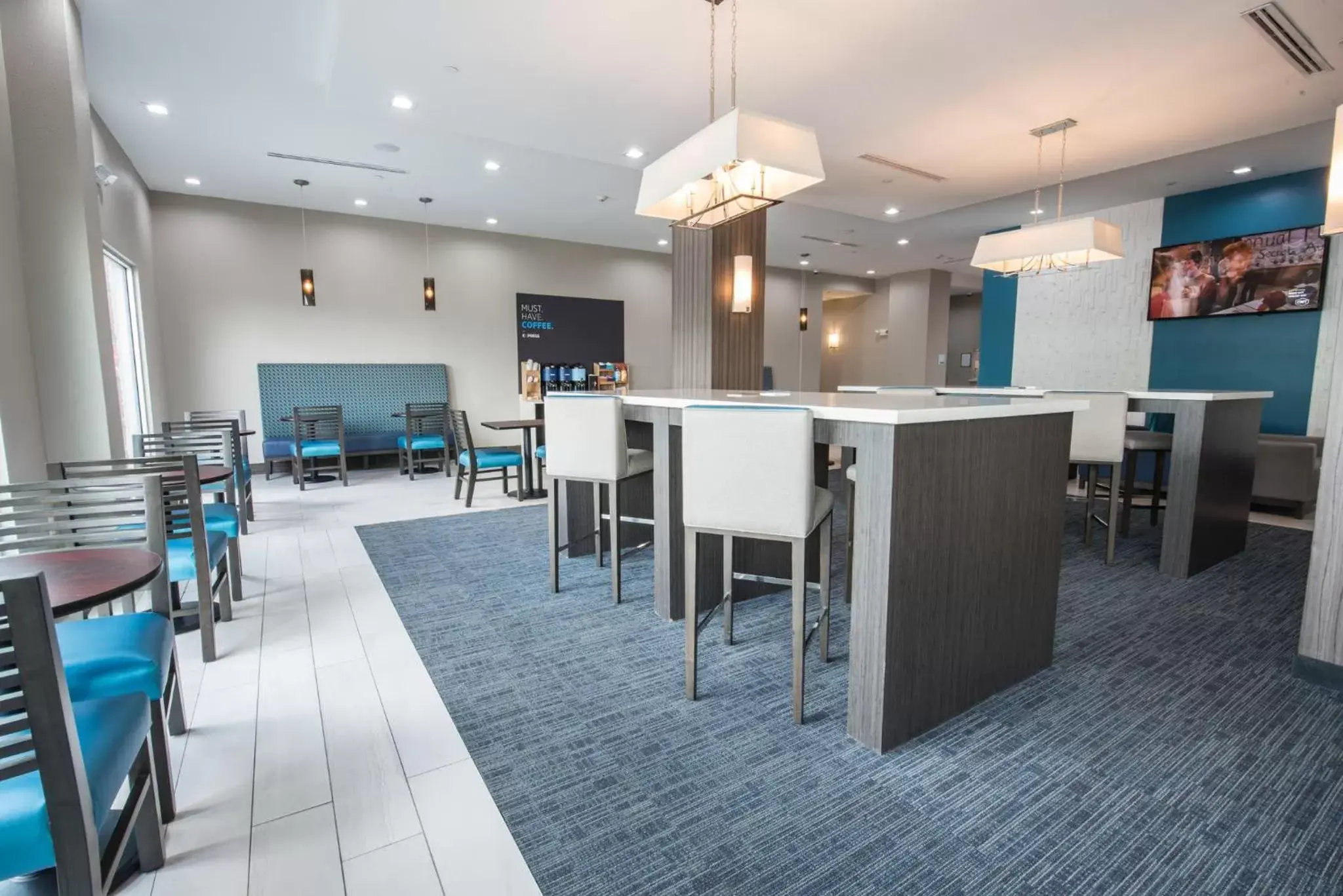 Restaurant/Places to Eat in Holiday Inn Express & Suites Houston - Hobby Airport Area, an IHG Hotel