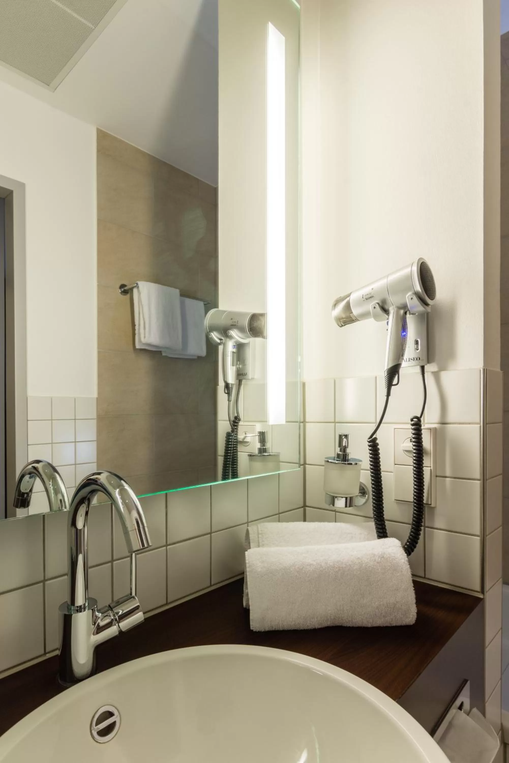 Bathroom in Hotel Esplanade Dortmund