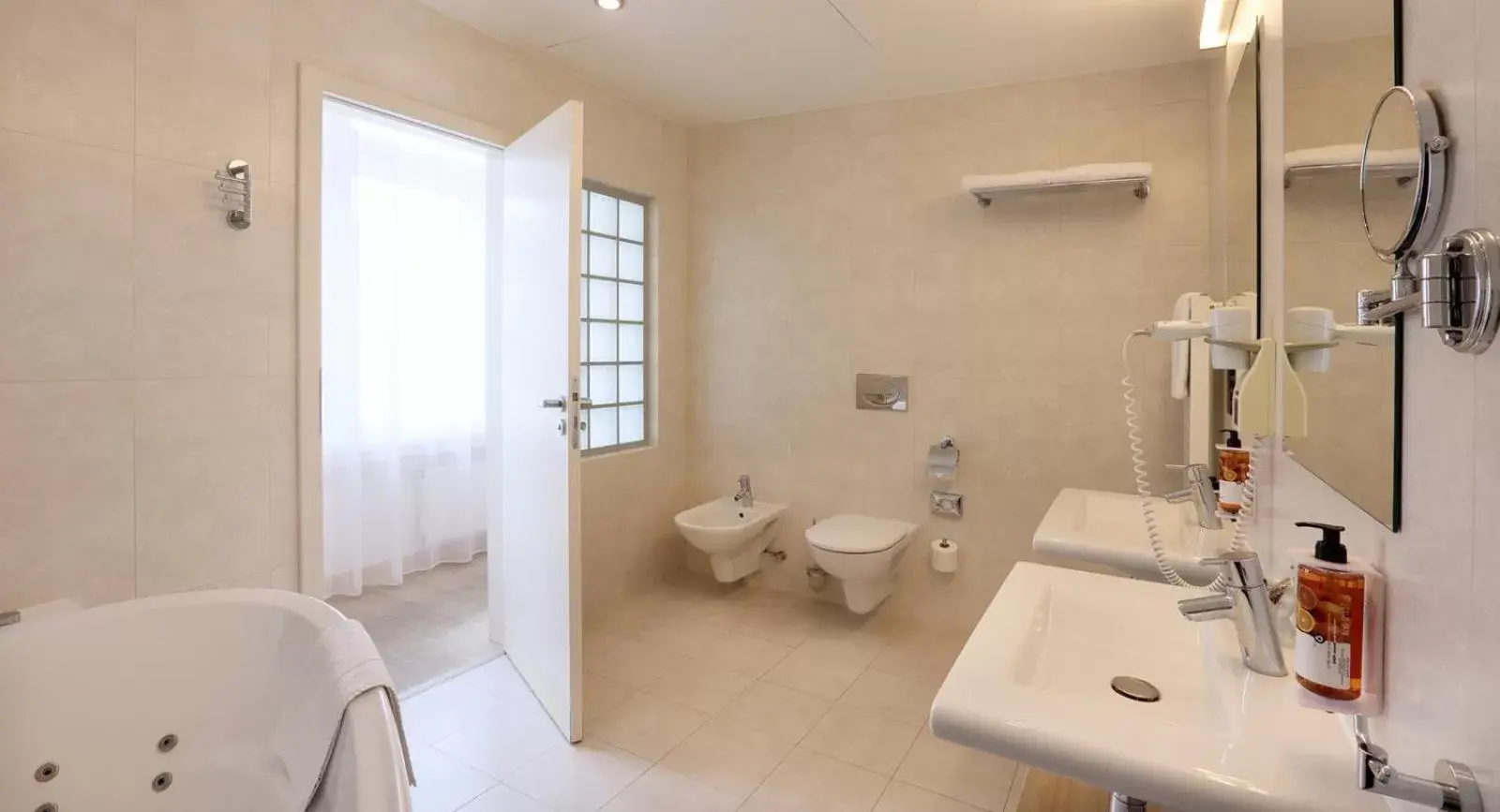 Bathroom in Amarilis Bathroom in Amarilis