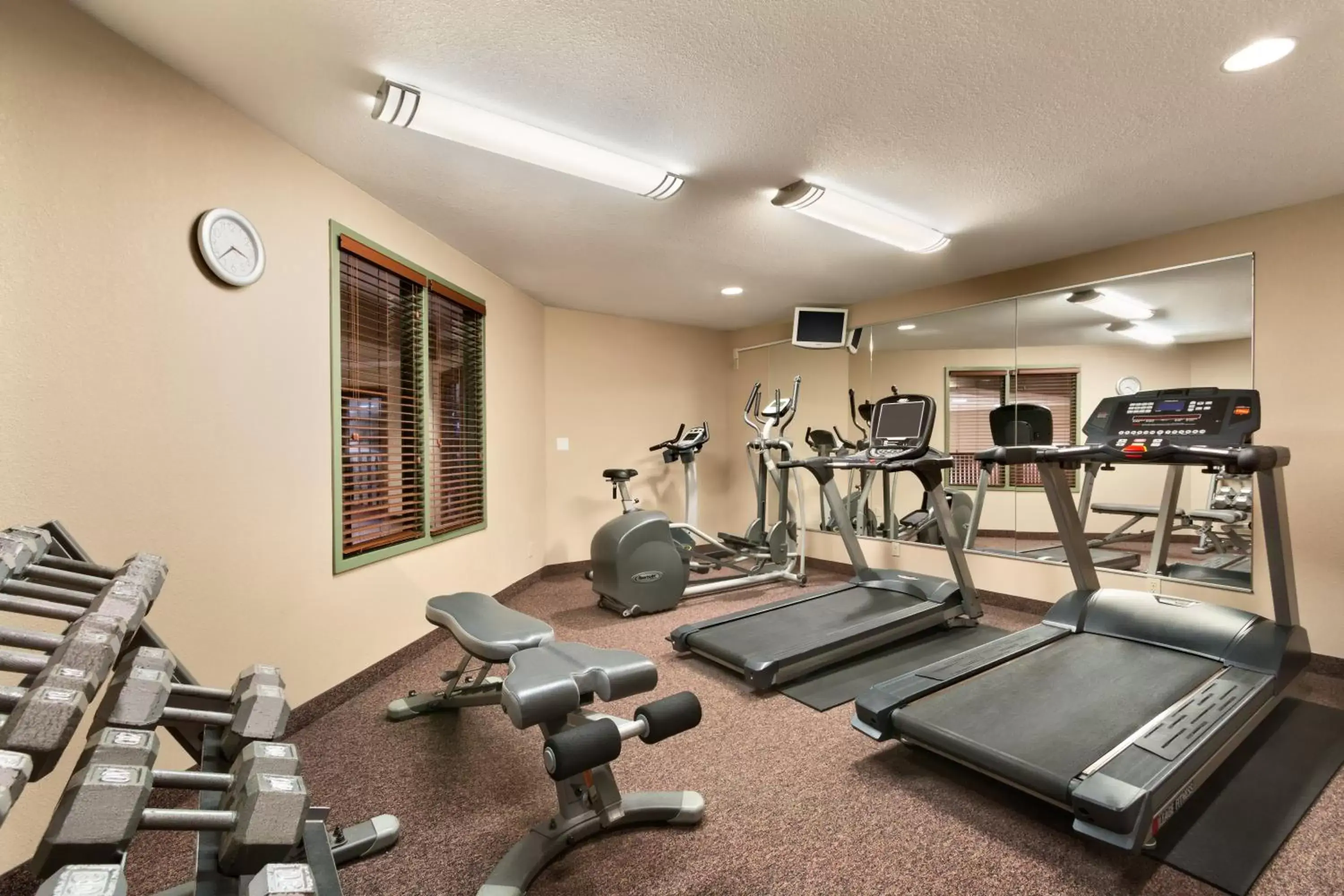 Fitness centre/facilities in Days Inn by Wyndham Thunder Bay North Fitness centre/facilities in Days Inn by Wyndham Thunder Bay North