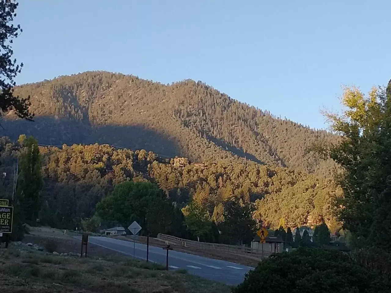 Natural landscape, Mountain View in The Old Bear BnB