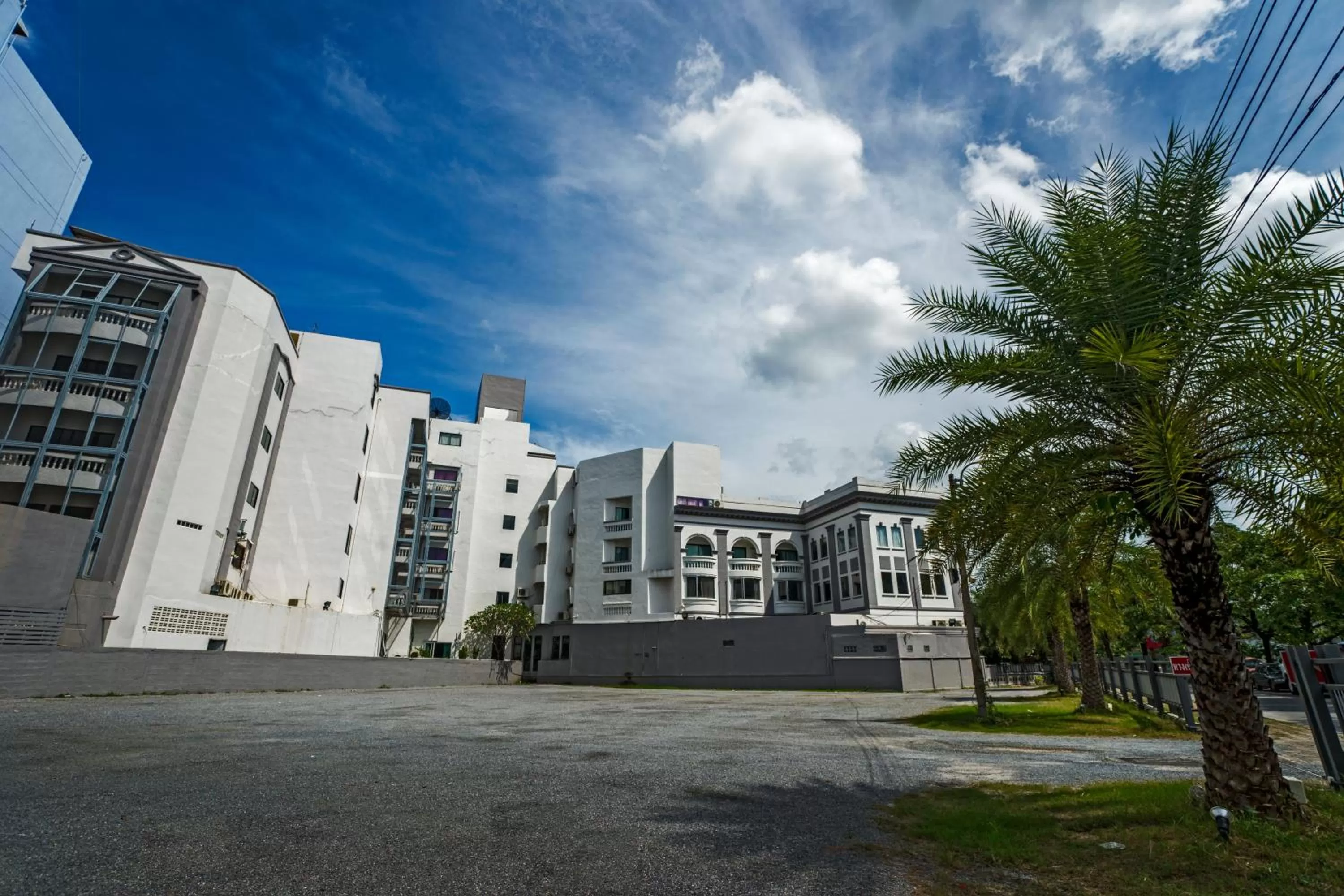 Kiss Gardenhome Chic Hotel